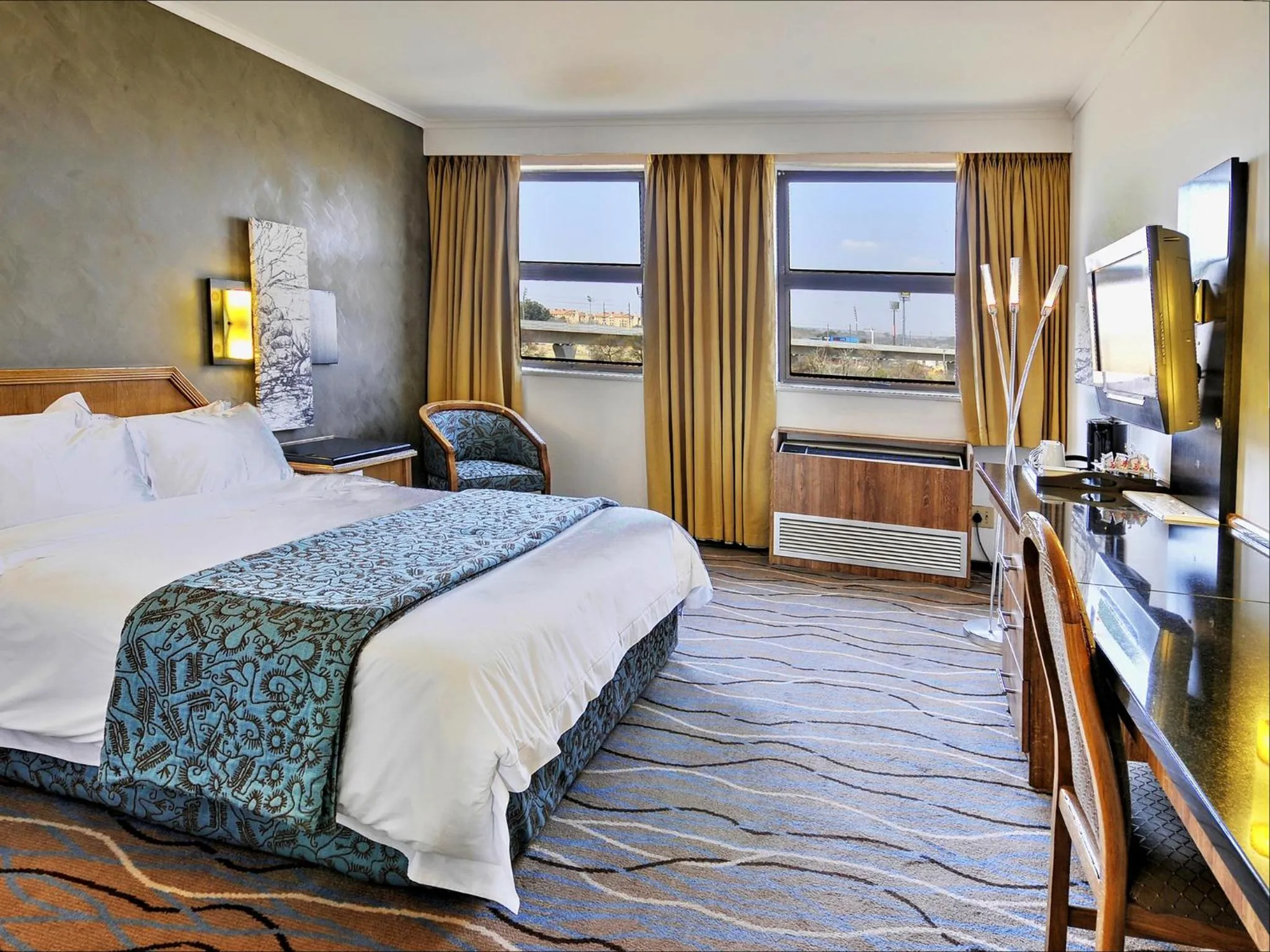 Deluxe King Room - single occupancy in The Centurion Hotel