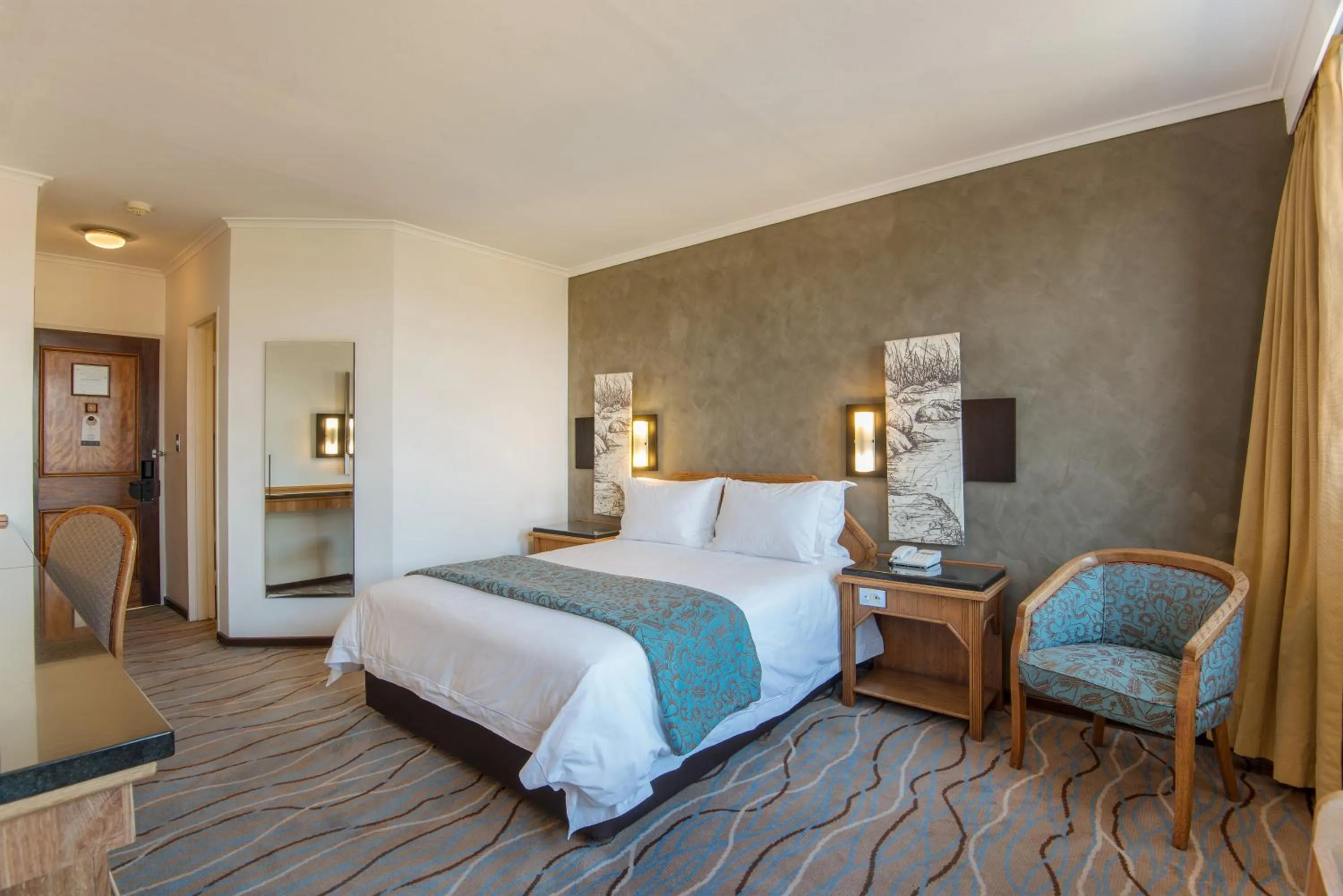 Standard King Room - single occupancy in The Centurion Hotel
