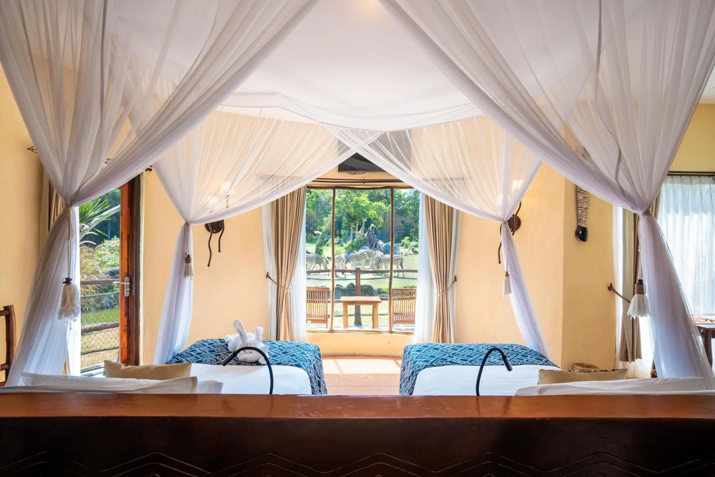 Swala Deluxe One-Bedroom Lodge in Mara River Safari Lodge Bali