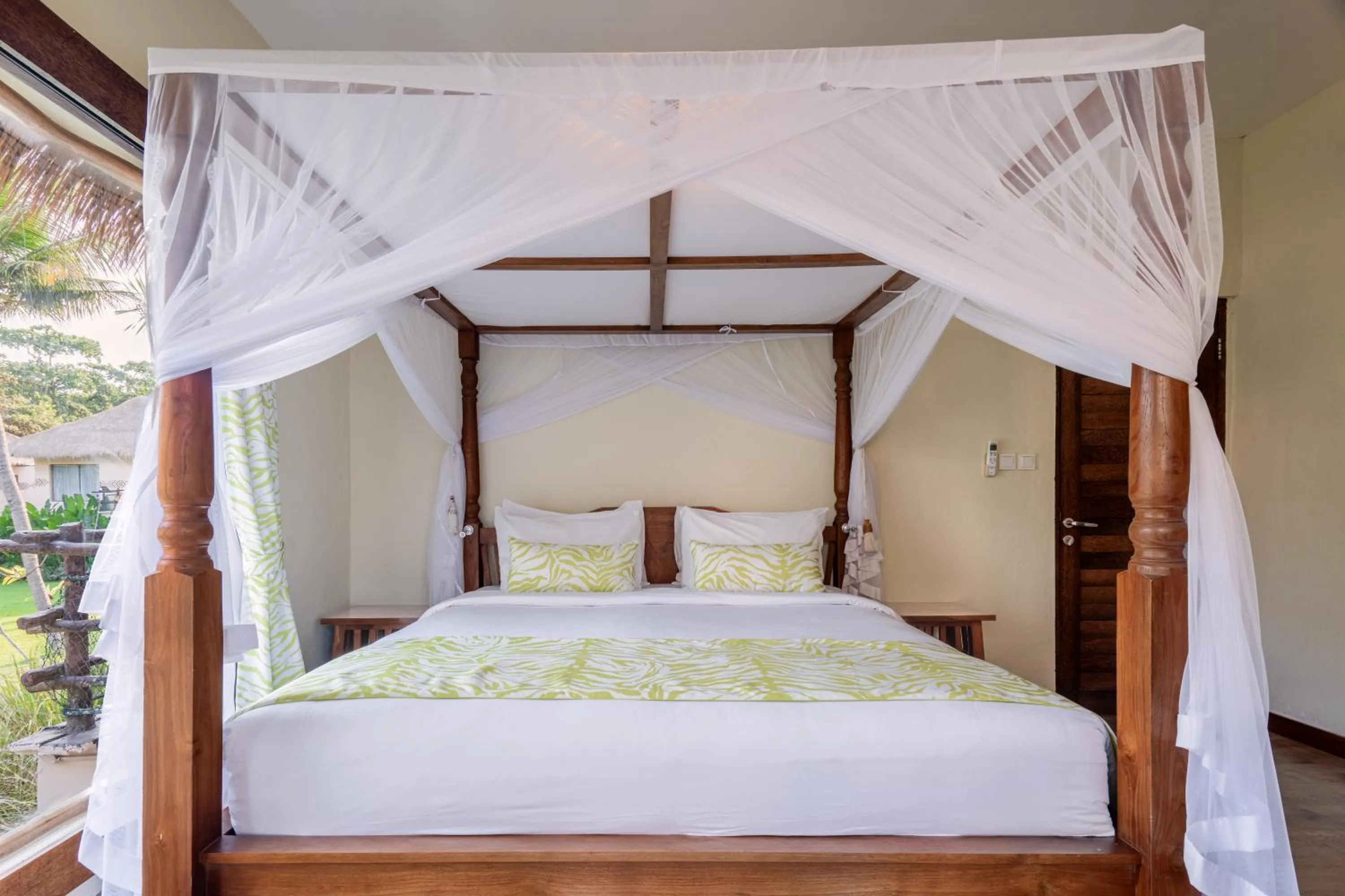 Tembo Family Suite in Mara River Safari Lodge Bali
