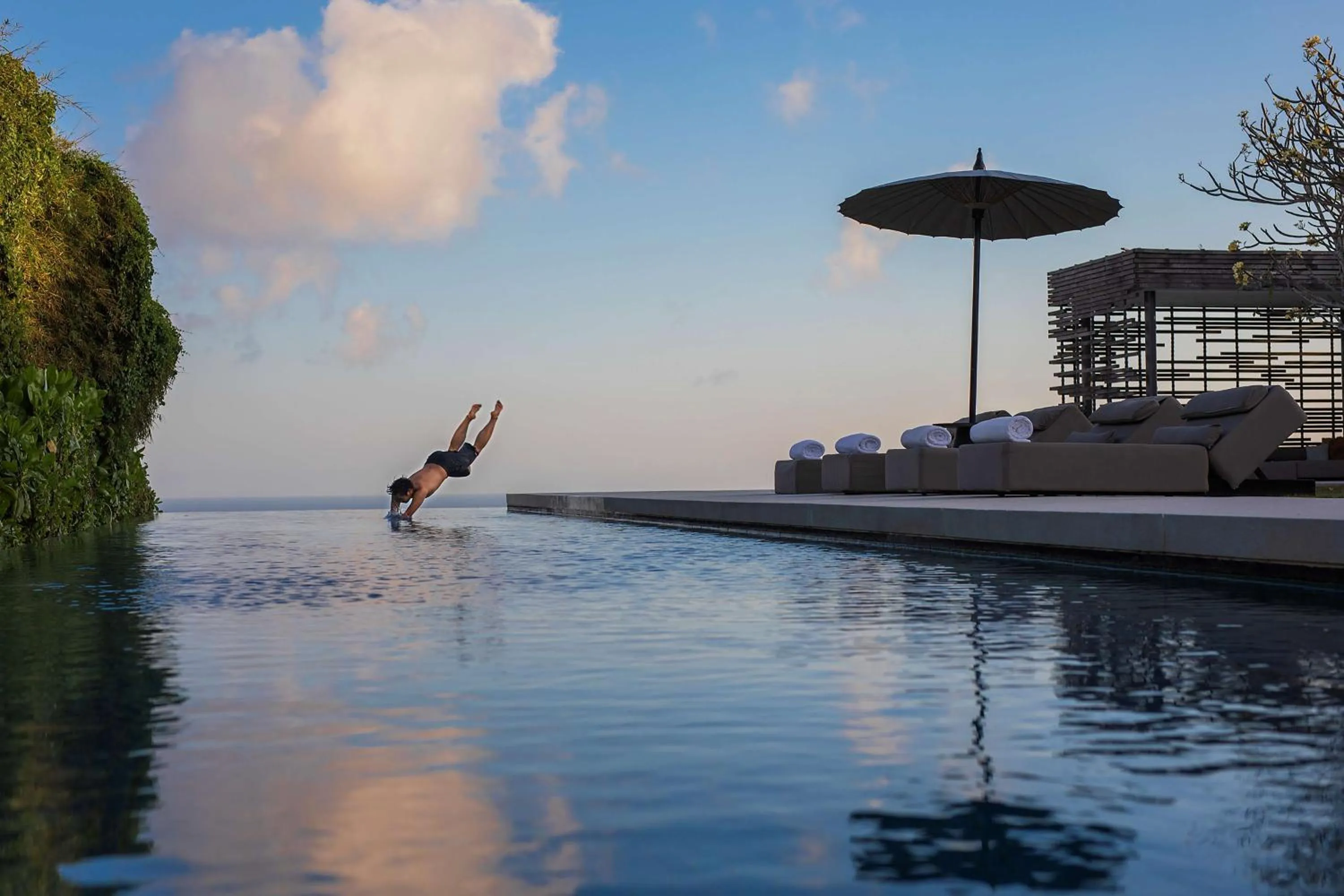 Three-Bedroom Cliff Edge Villa in Alila Villas Uluwatu