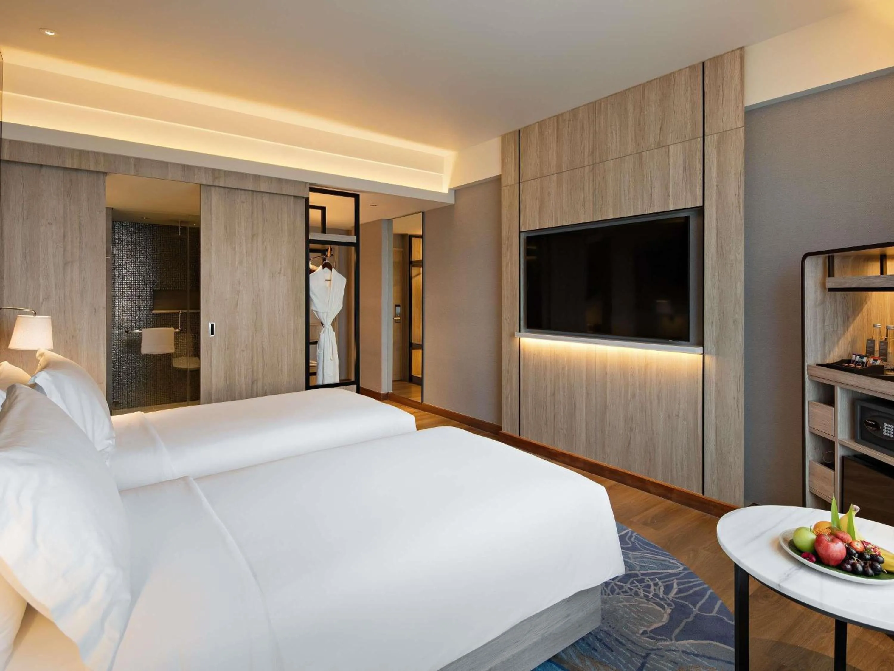 Classic Room With Two Single Beds in Mövenpick Hotel Jakarta City Centre