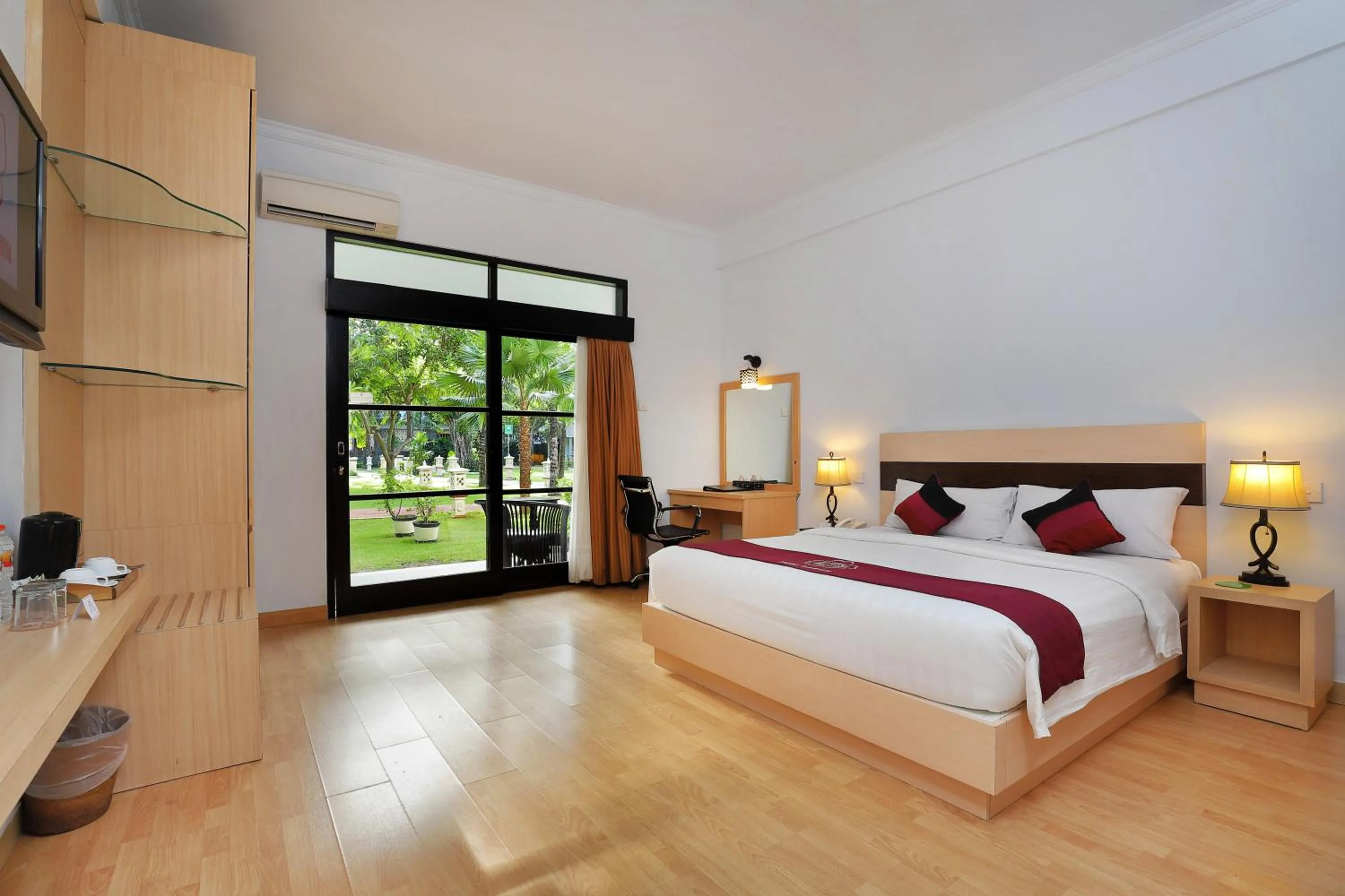 Deluxe Double or Twin Room in Puri Saron Hotel Seminyak