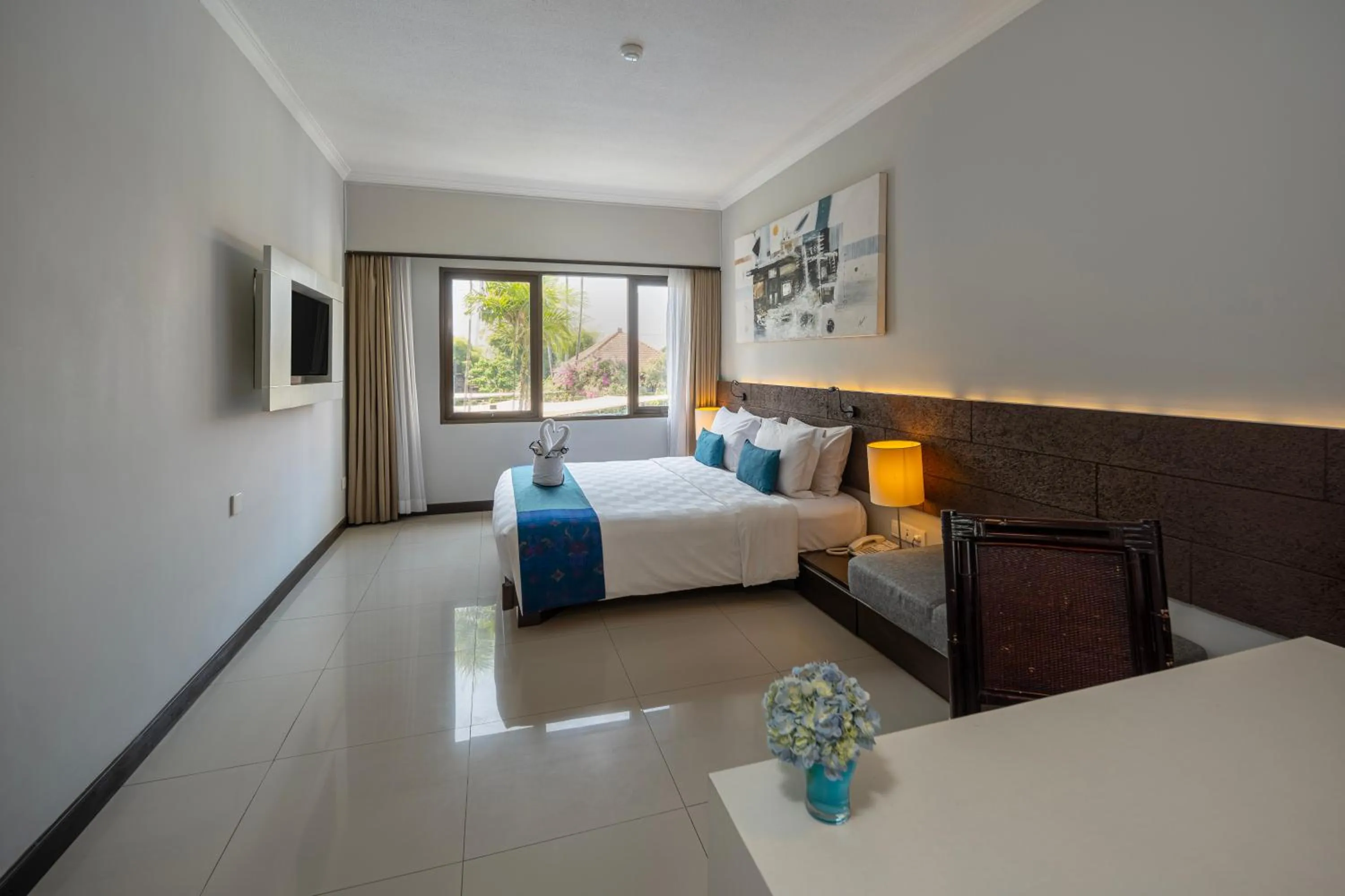 Two-Bedroom Apartment with Balcony in Prime Plaza Suites Sanur – Bali