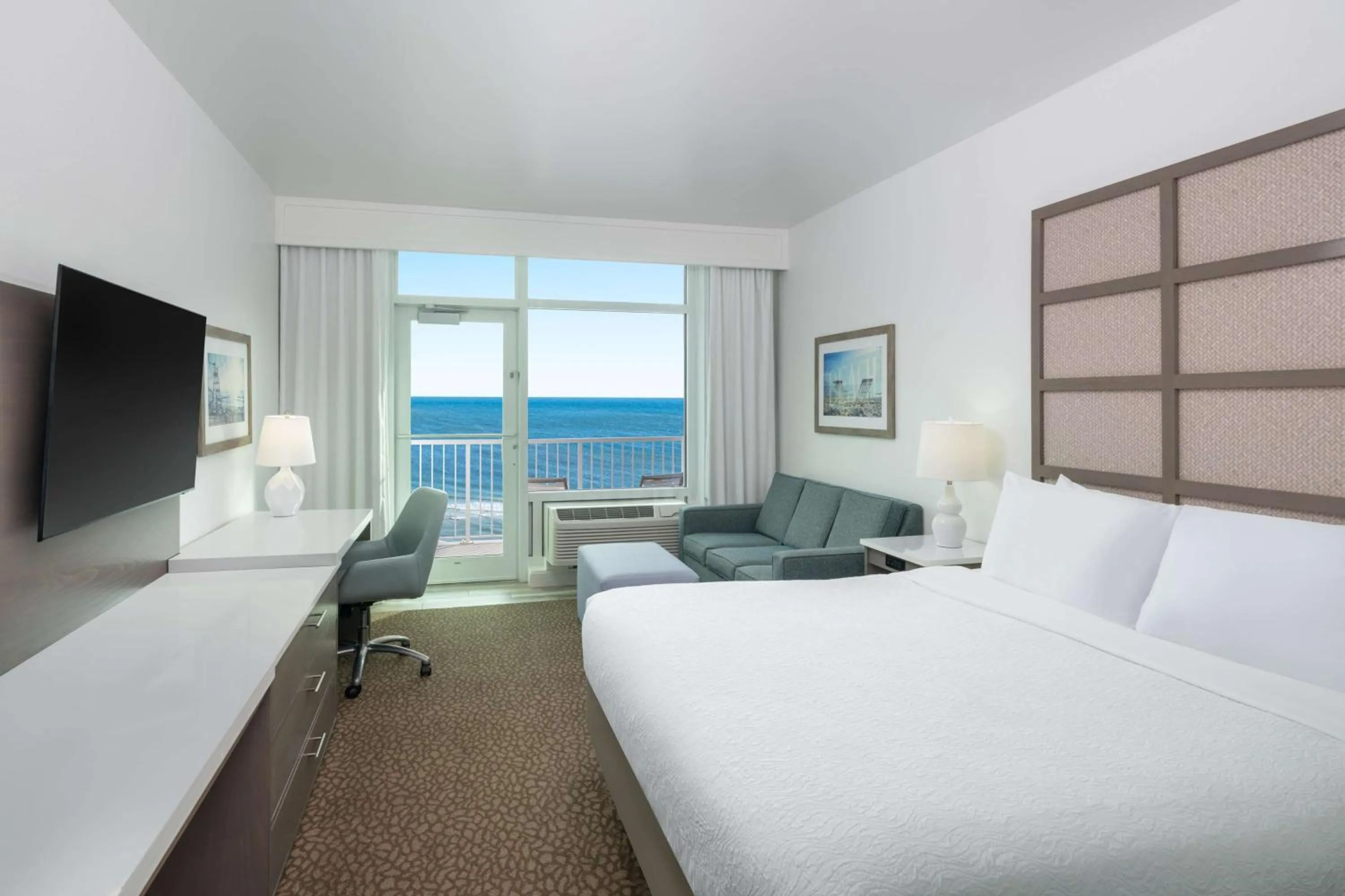 King Room with Sofa Bed and Balcony - Beach Front/Non-Smoking in Best Western Premier - The Tides