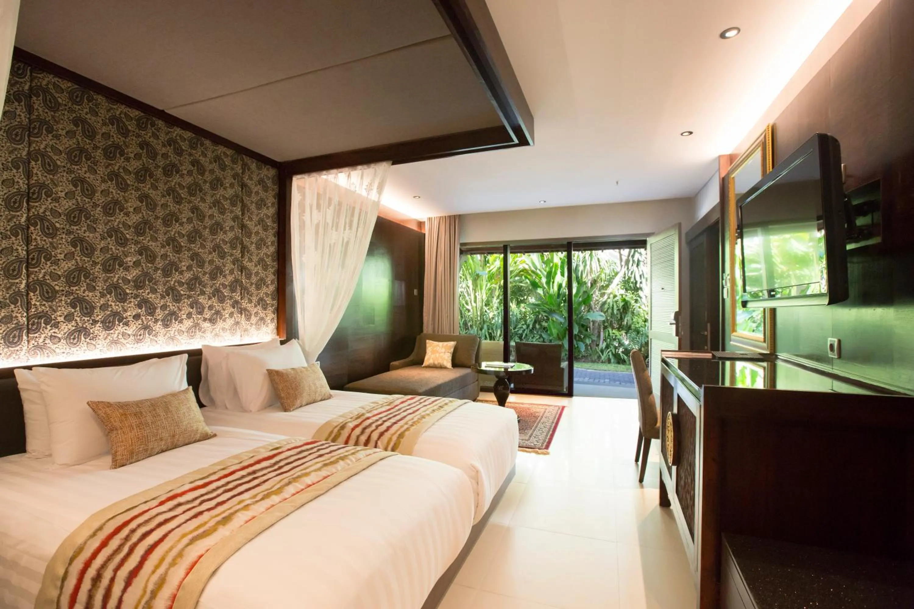 Santrian Deluxe Room in Puri Santrian Beach Resort And Spa
