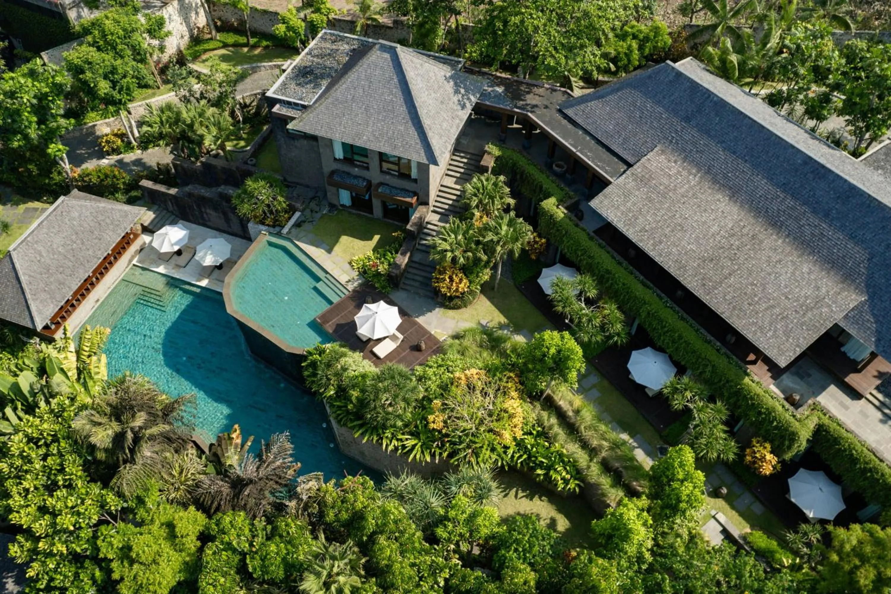 Three-Bedroom Mansion with Private Pools in Bvlgari Resort Bali
