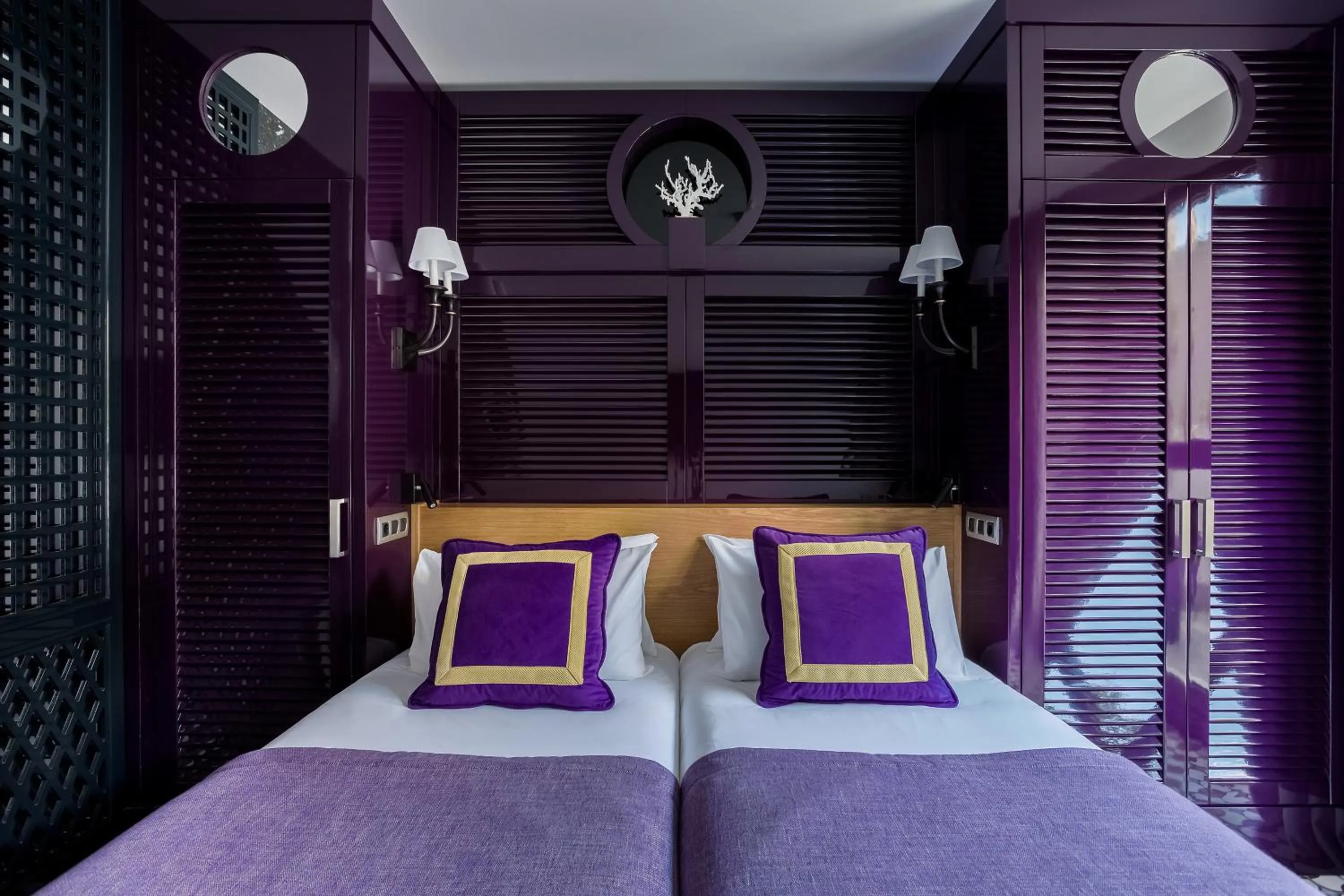 Two Connecting Double Rooms (2 Adults + 2 Children) in Room Mate Anna, Barcelona