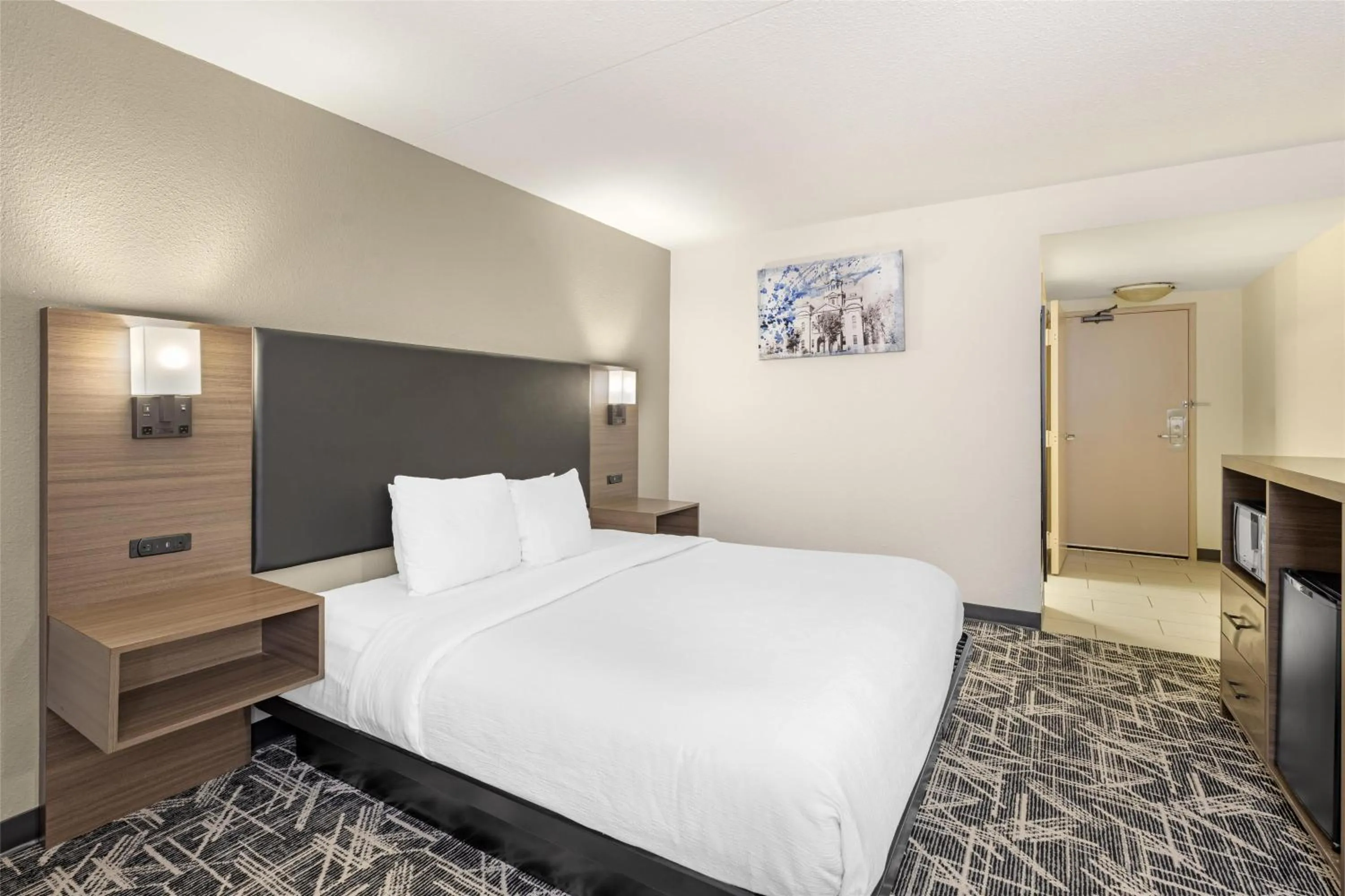 King Room with Bath Tub - Disability Access/Non-Smoking  in Best Western Plus York Hotel and Conference Center