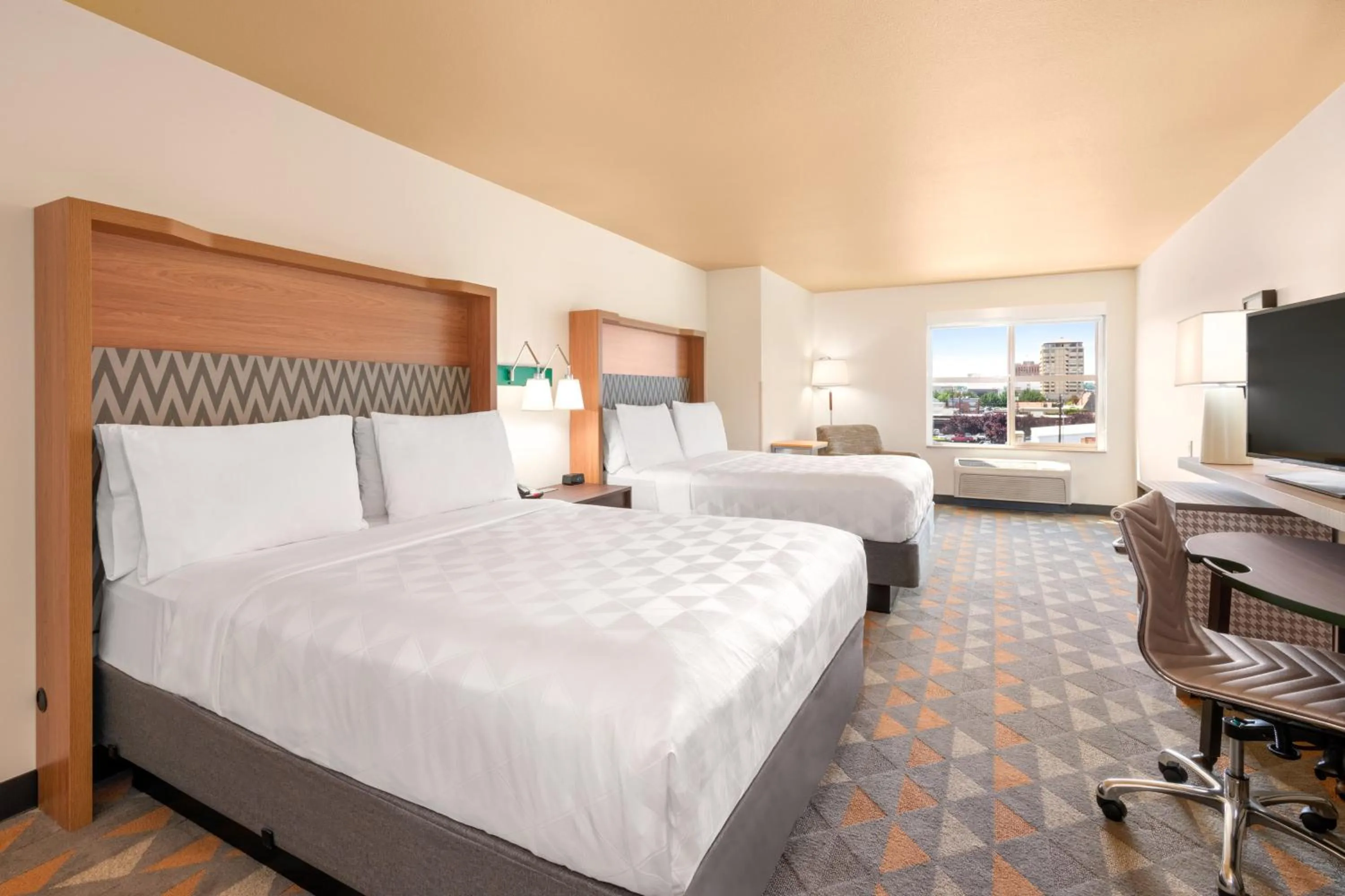 Premium Queen Room with Two Queen Beds in Holiday Inn Yakima by IHG