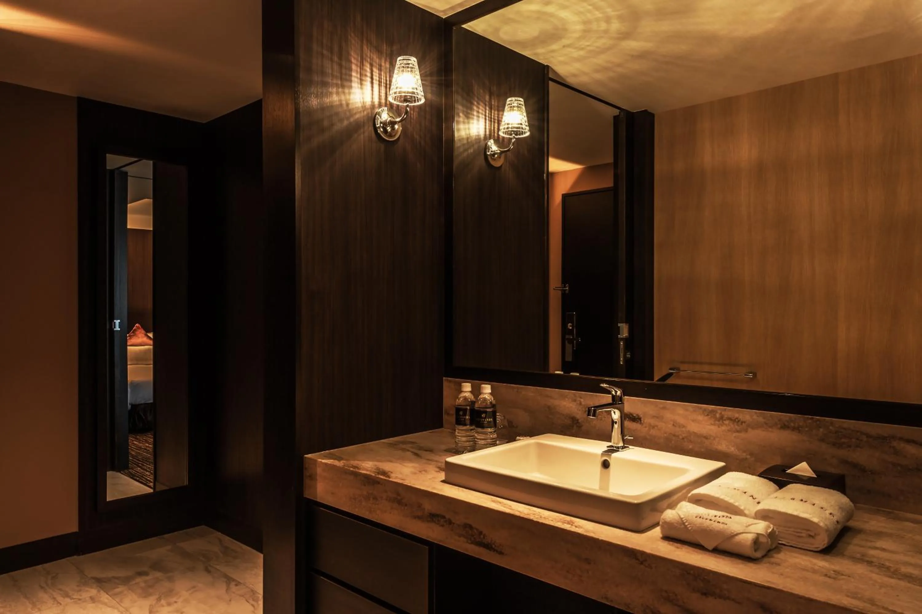 Superior Twin Room in Hotel Allamanda Aoyama Tokyo