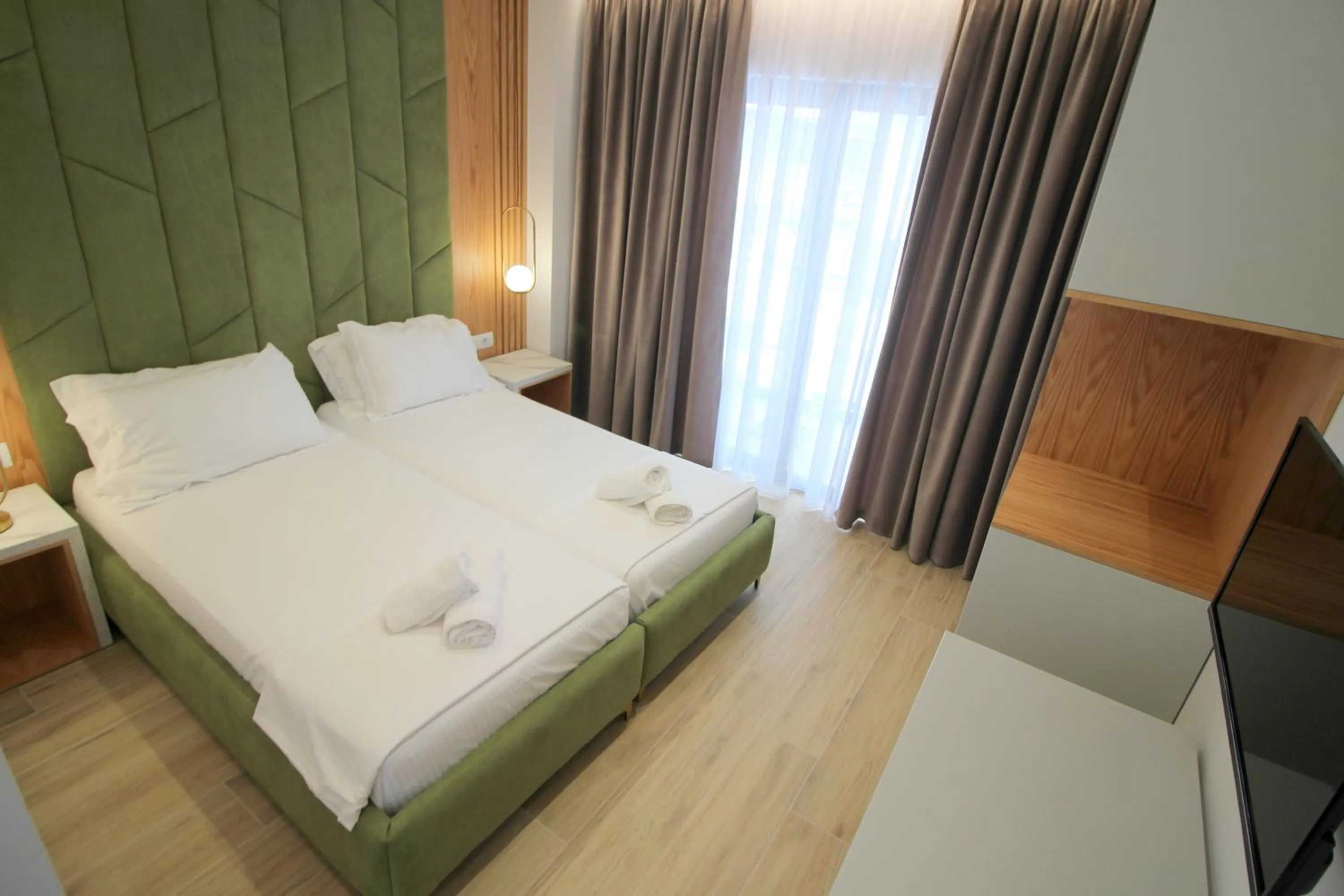 Deluxe Double or Twin Room with Balcony in Julia Hotel