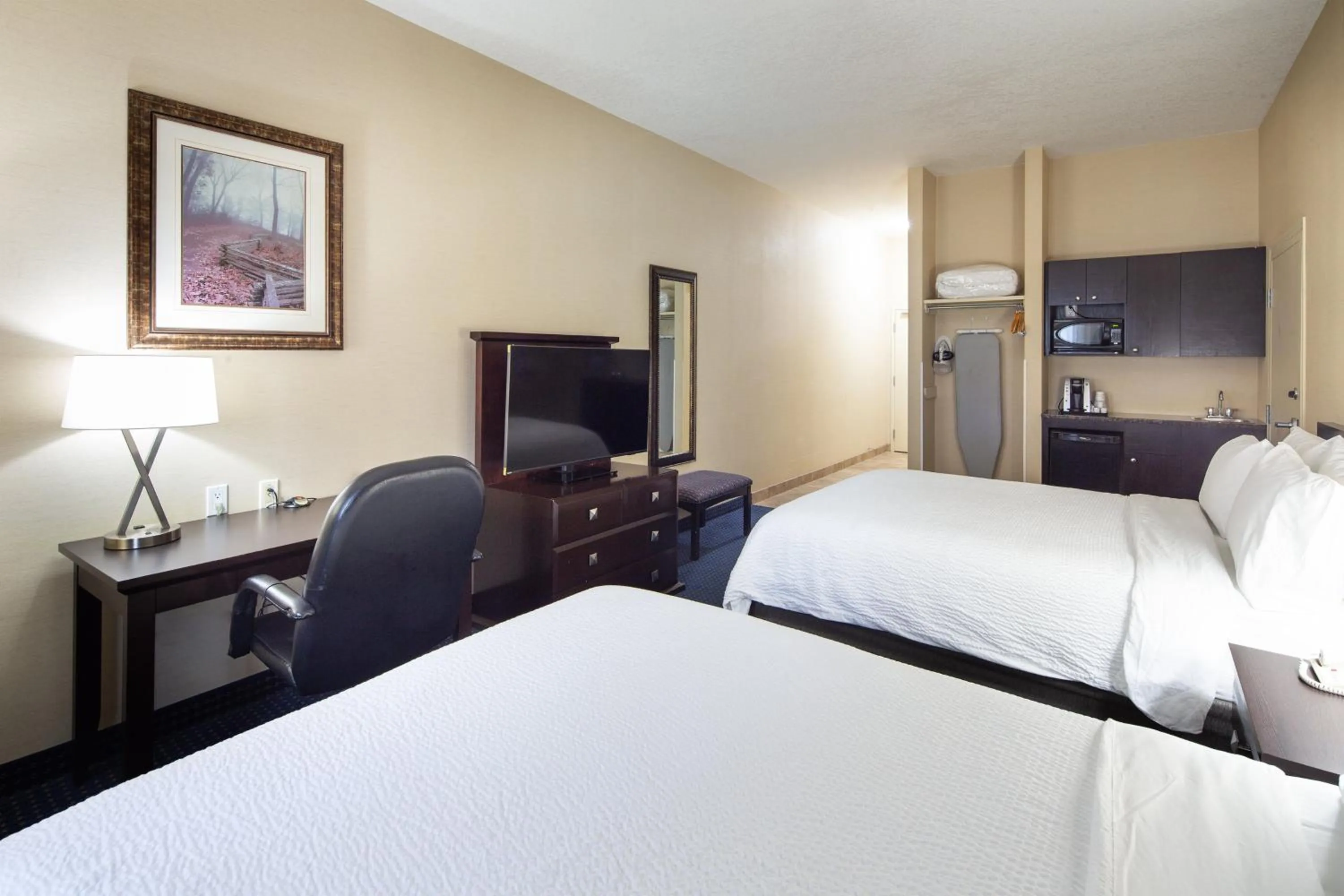 Standard Queen Room with Two Queen Beds and Mobility Accessible Roll-In Shower in Holiday Inn Express Hotel & Suites Edson by IHG