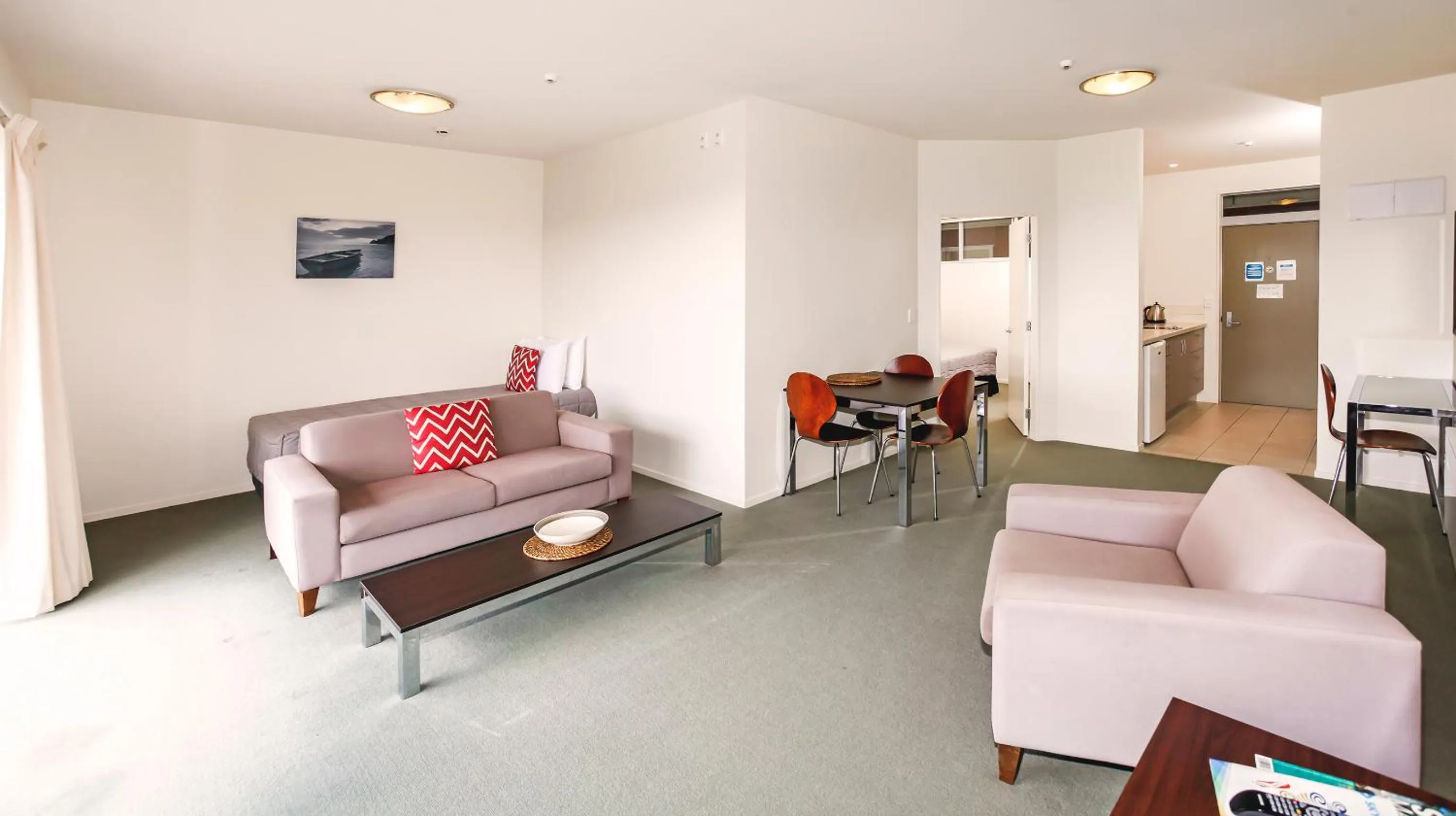 One-Bedroom Apartment Ground Floor in Beachside Resort Motel Whitianga