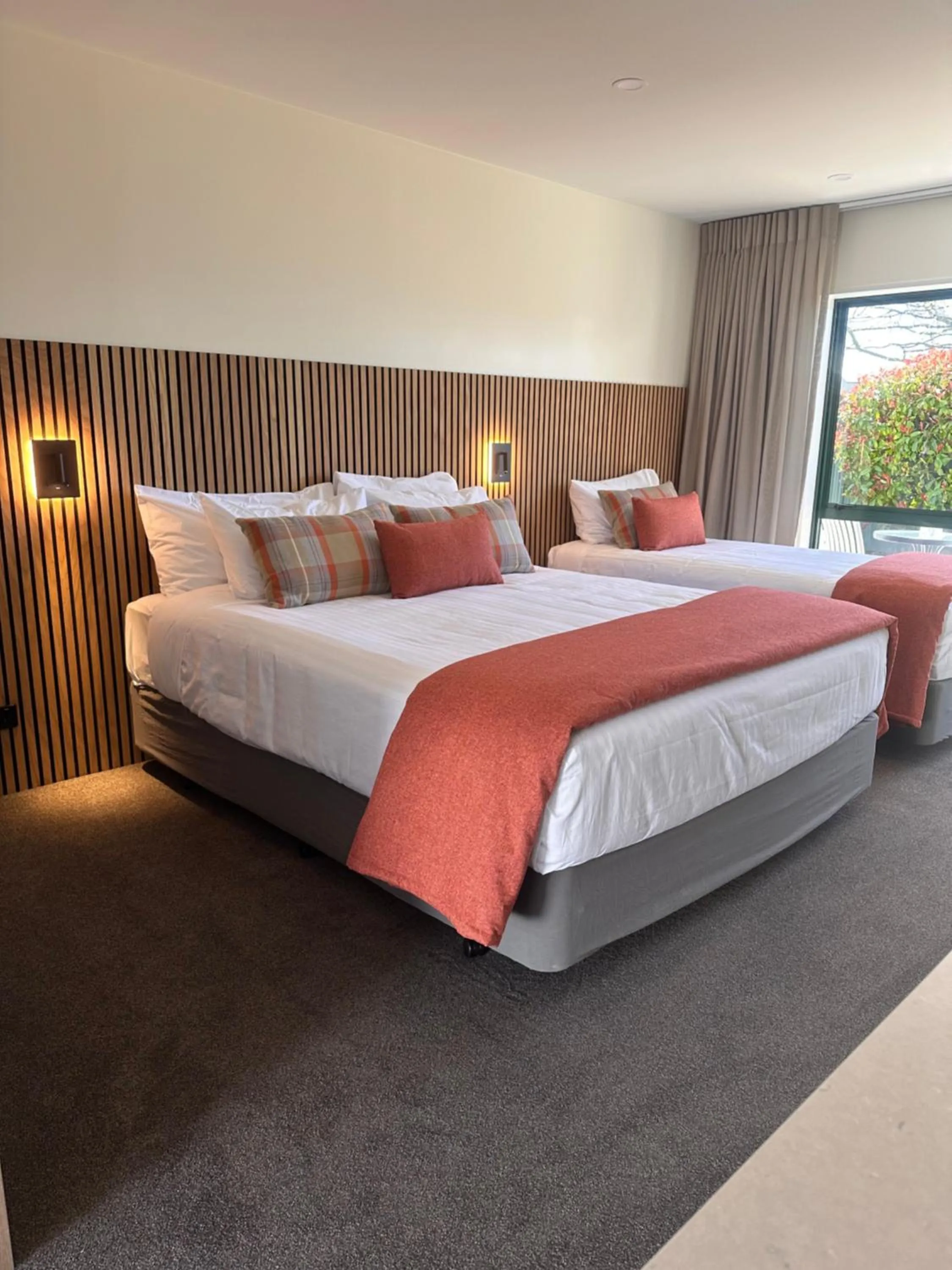 Studio in The Lakes Motel