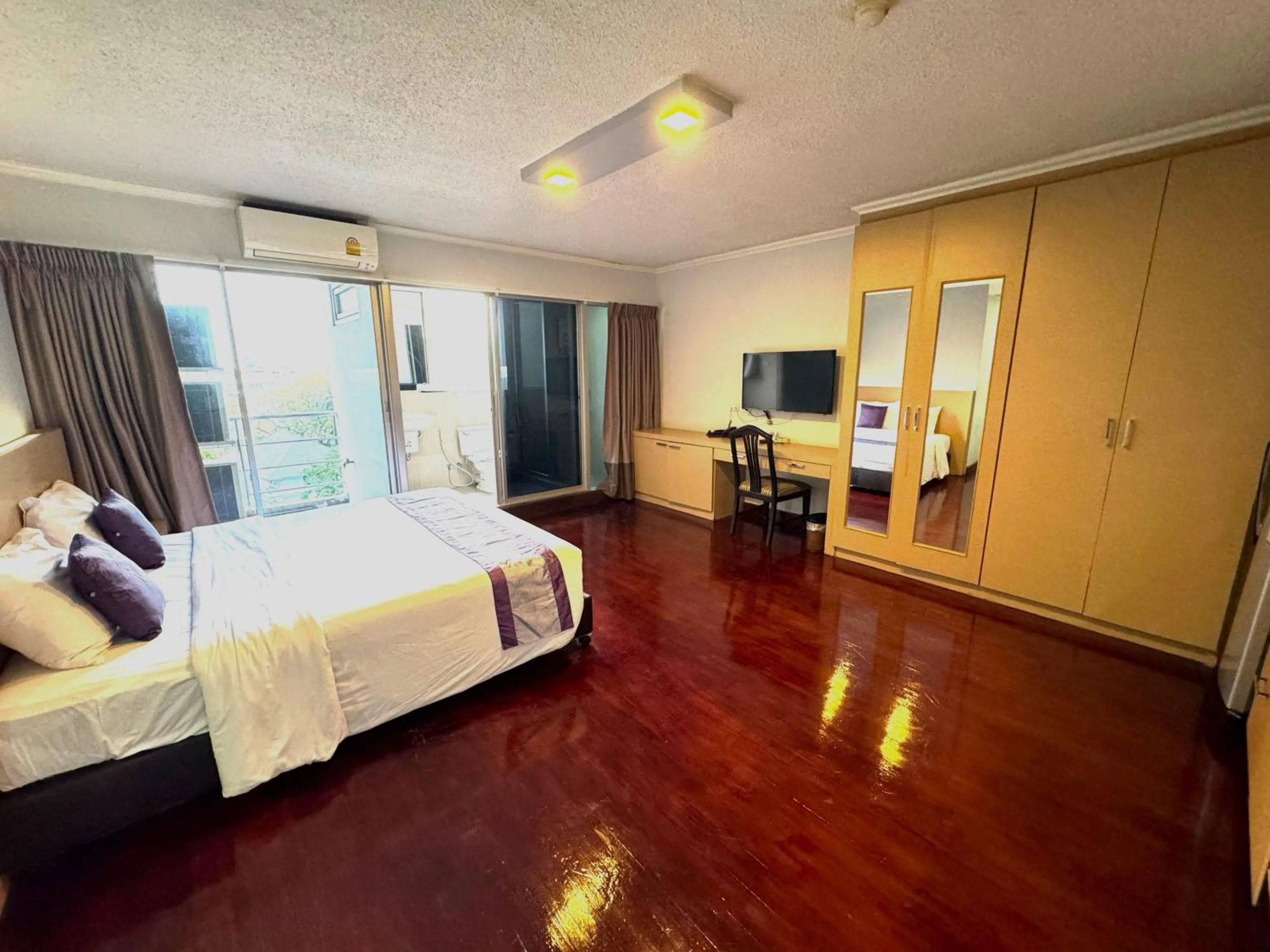 Deluxe Room in The Step Sathon