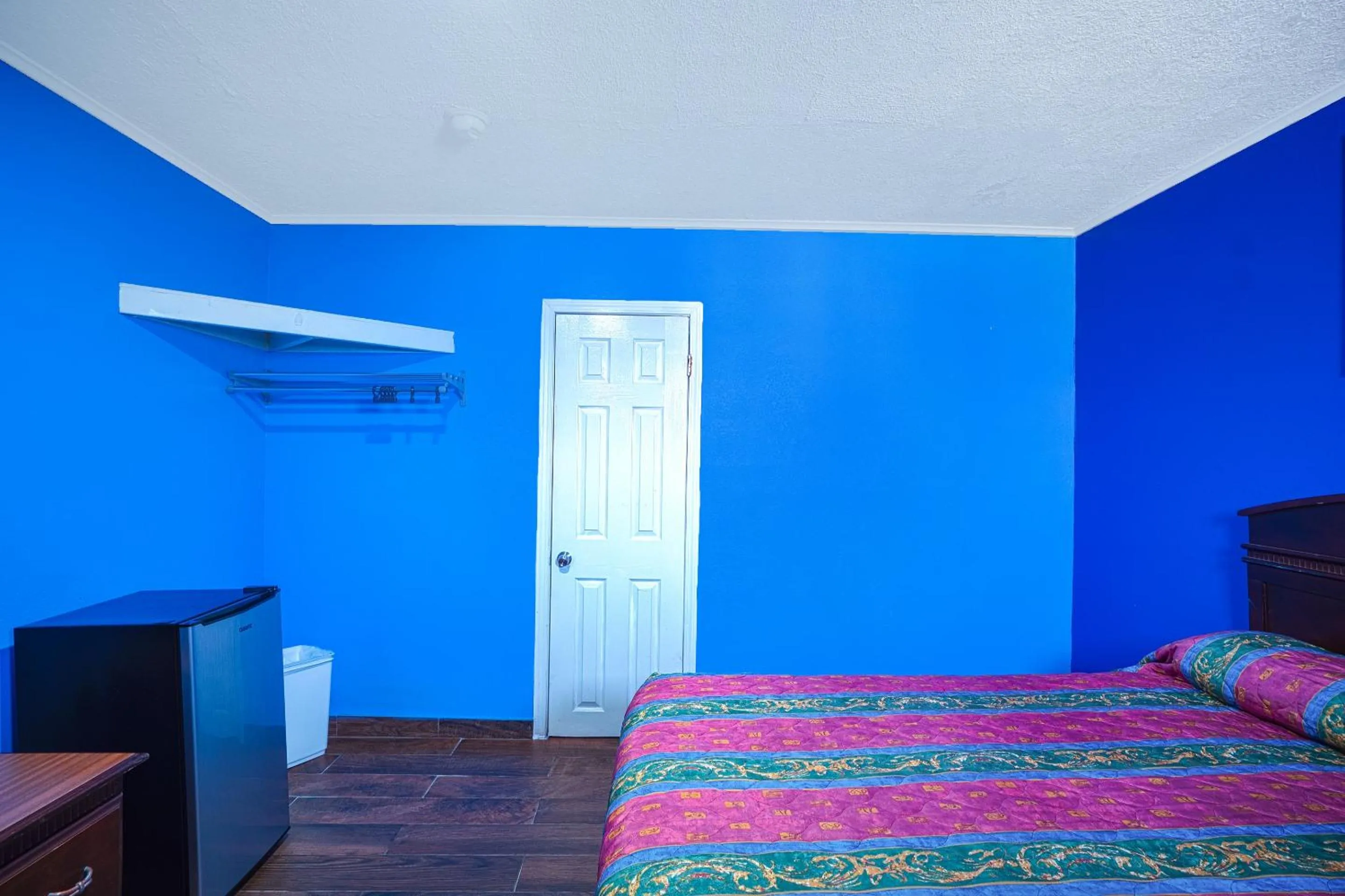 Queen Room in Monterrey Motel Padre Island, Corpus Christi BY OYO