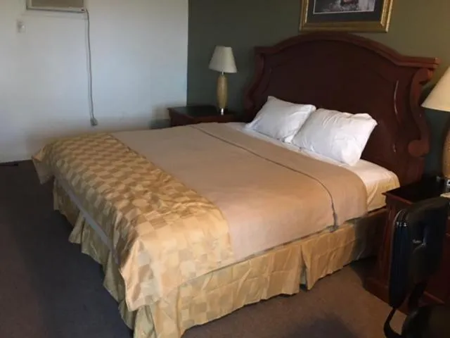 King Room in Sunset Inn