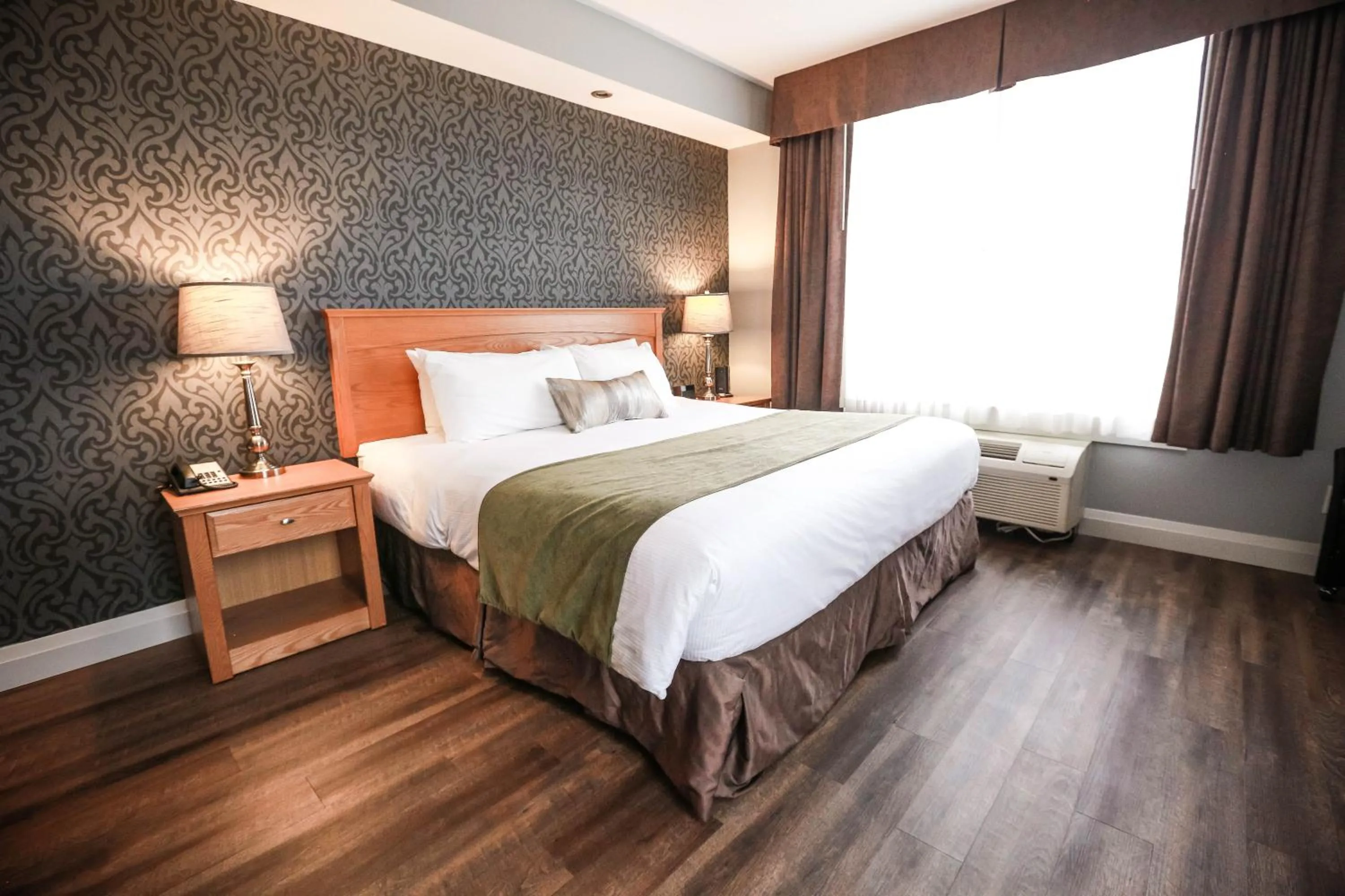 Executive Suite in Cambridge Hotel and Conference Centre