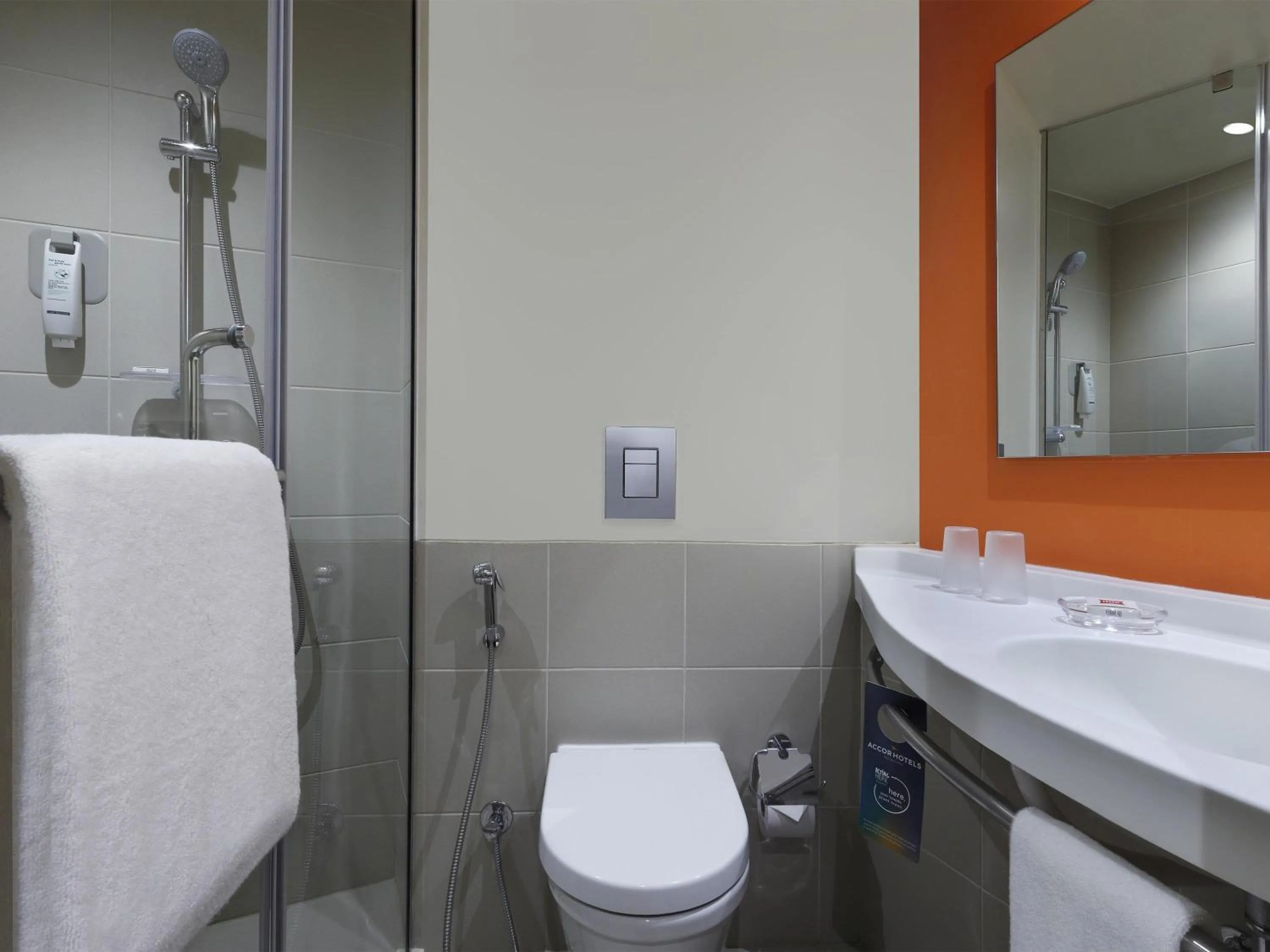 Deluxe Twin Beds Room - Sweet Beds by ibis in Ibis Chennai OMR - An Accor Brand