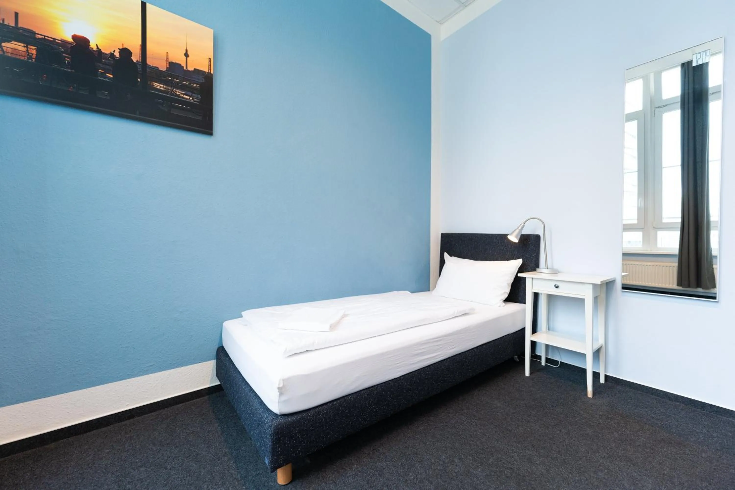 Single Room in Industriepalast Berlin