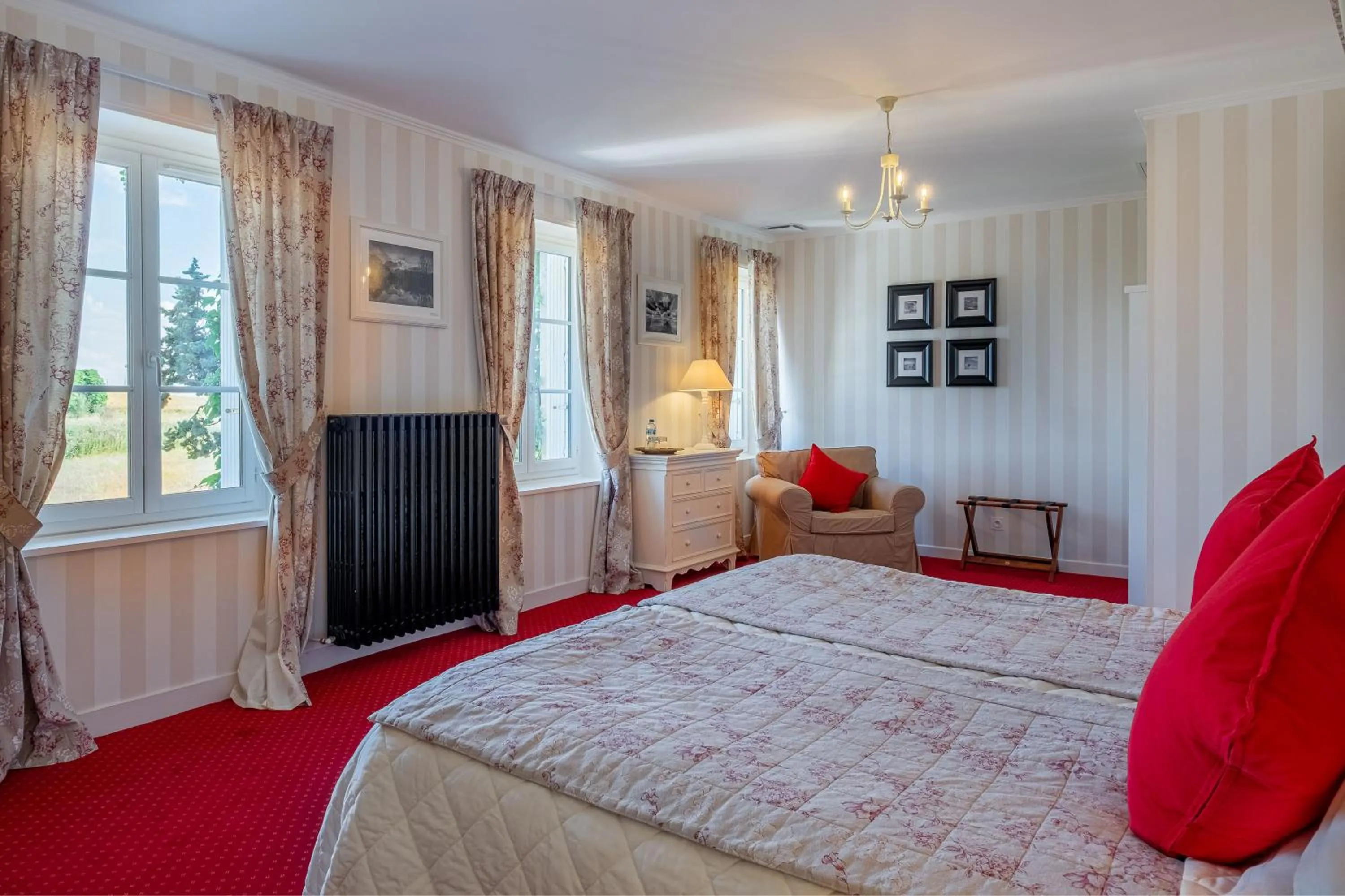 Junior Suite in Logis Le Fleuray
