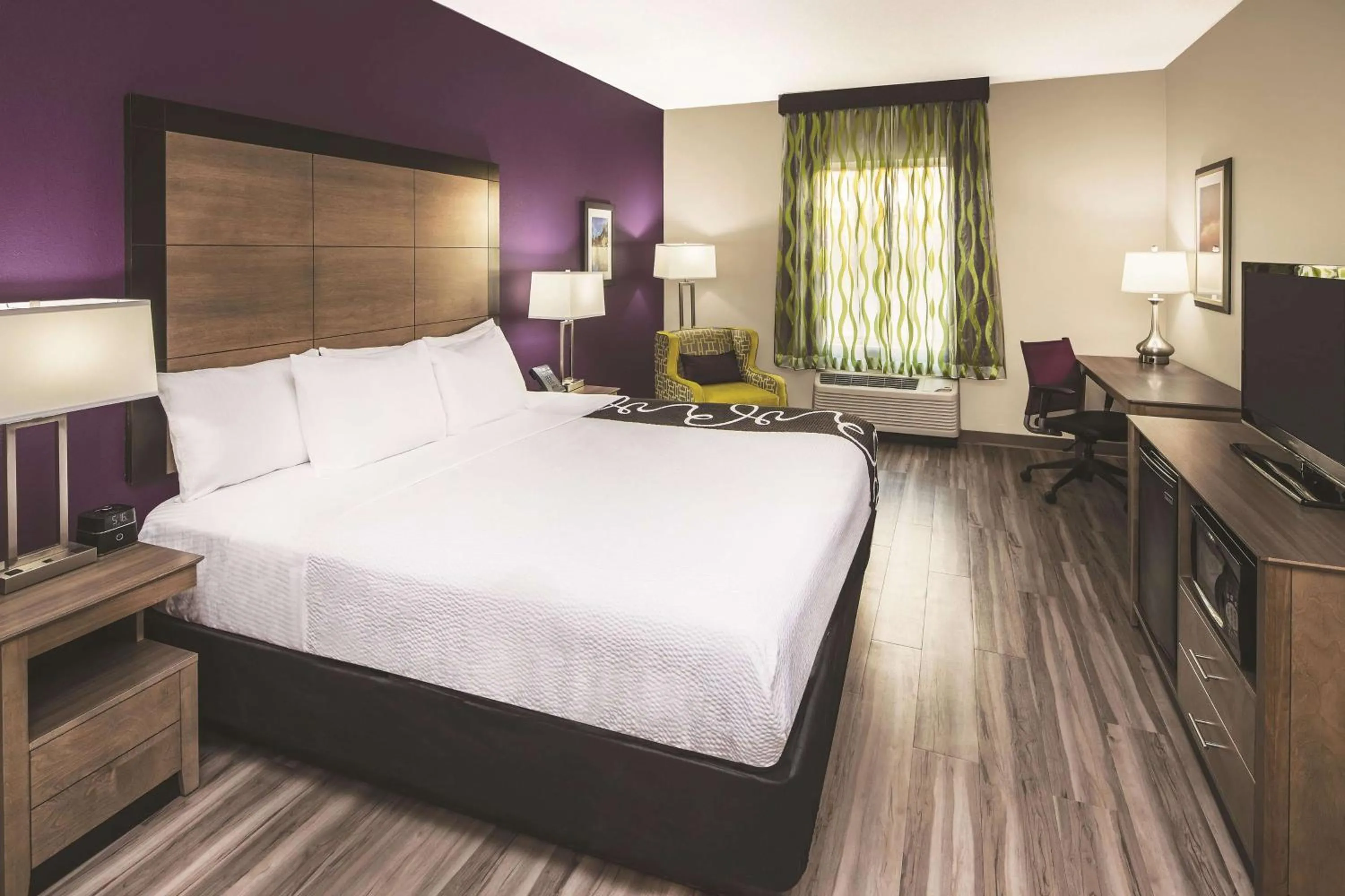 King Room - Non-Smoking in La Quinta by Wyndham Milledgeville