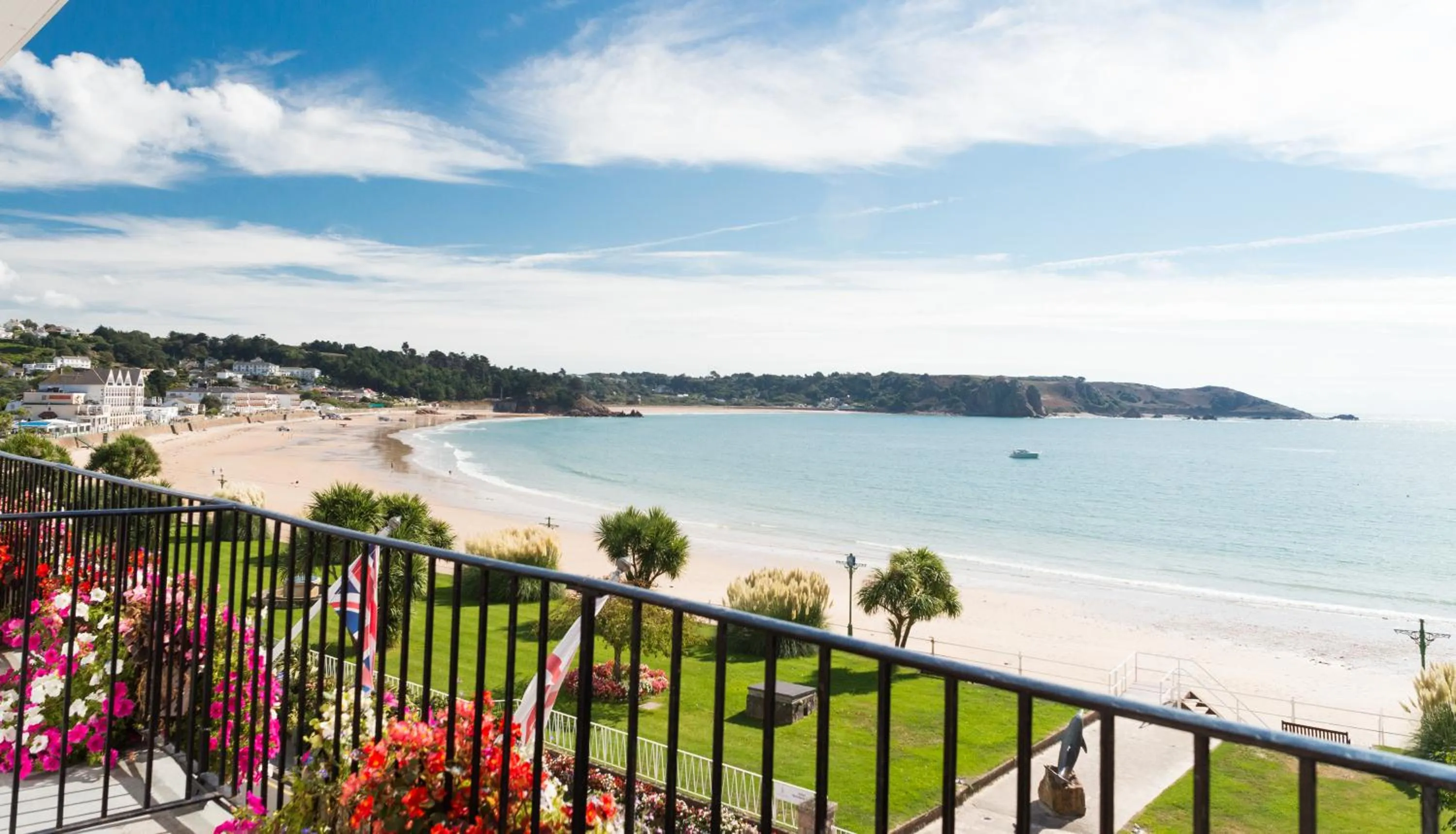 Single Room with Sea View and Balcony in St Brelade's Bay Hotel