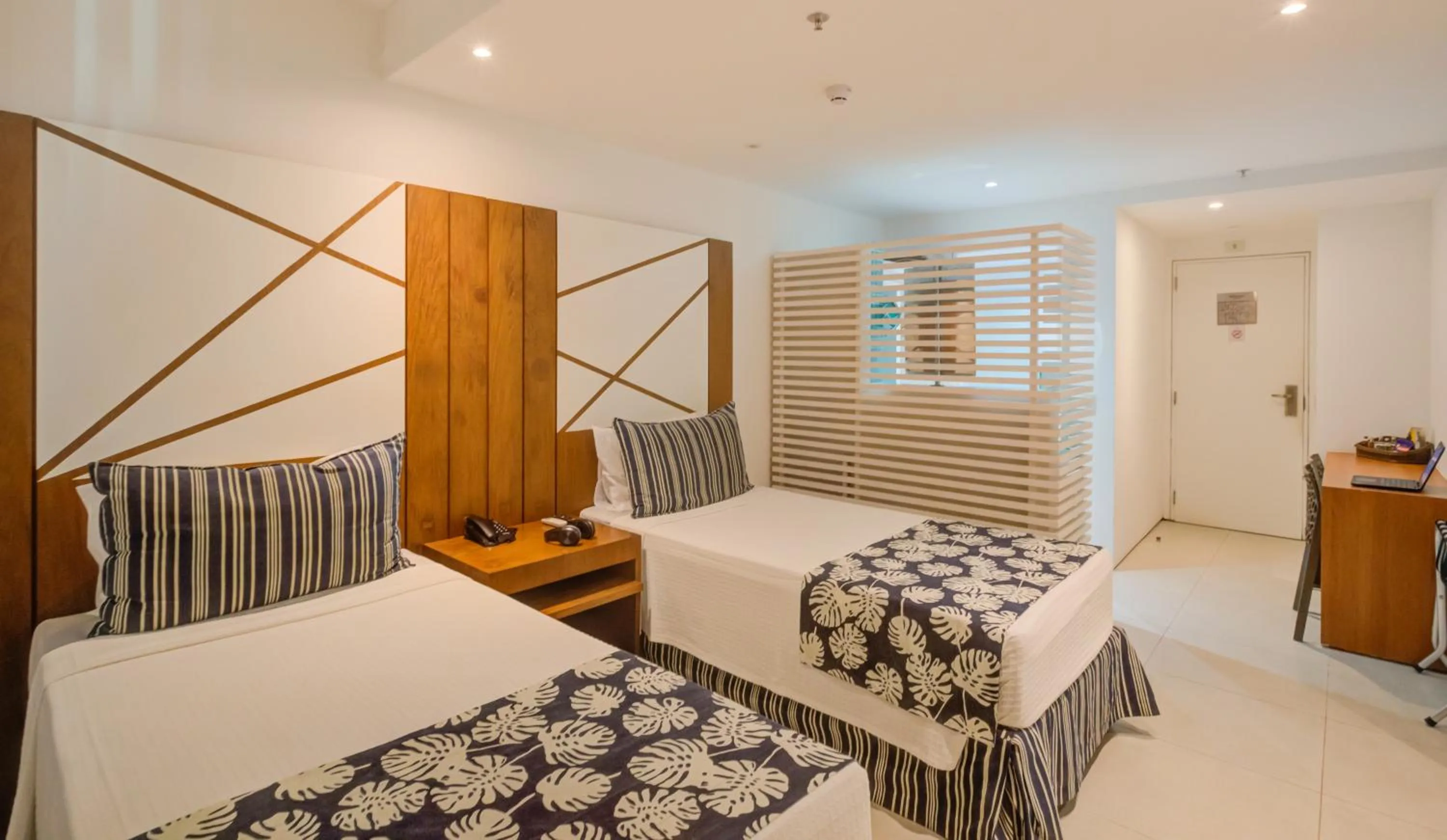 Deluxe Twin Room in Rio Design Copacabana Hotel