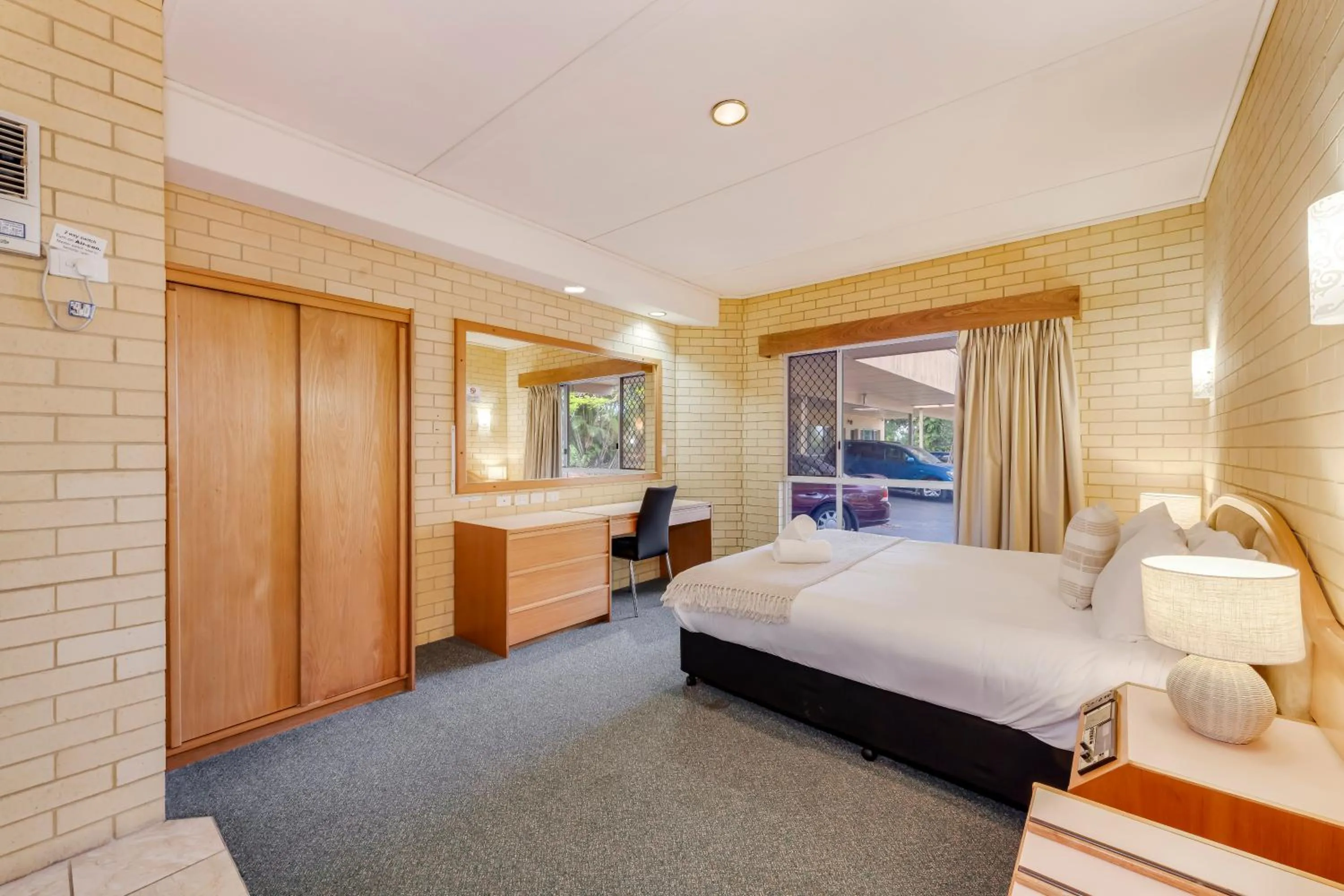 Deluxe King Studio in Bundaberg International