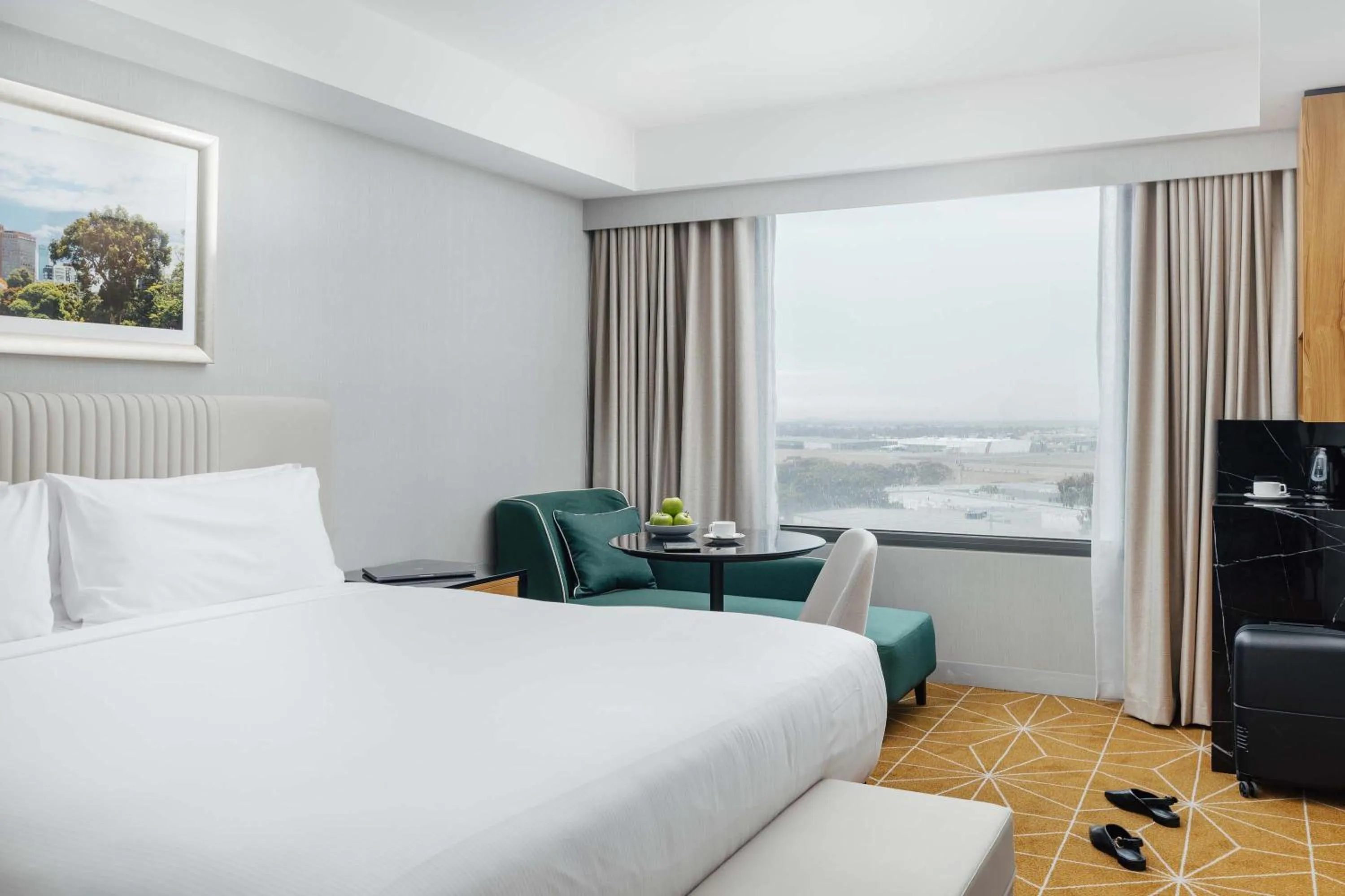 Premium King Studio in Mantra Melbourne Airport