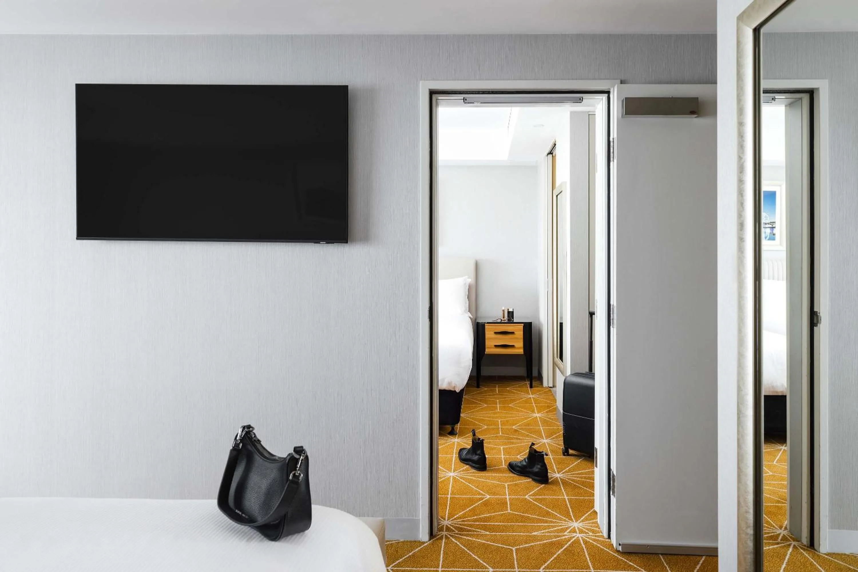 Interconnecting Family Suite in Mantra Melbourne Airport