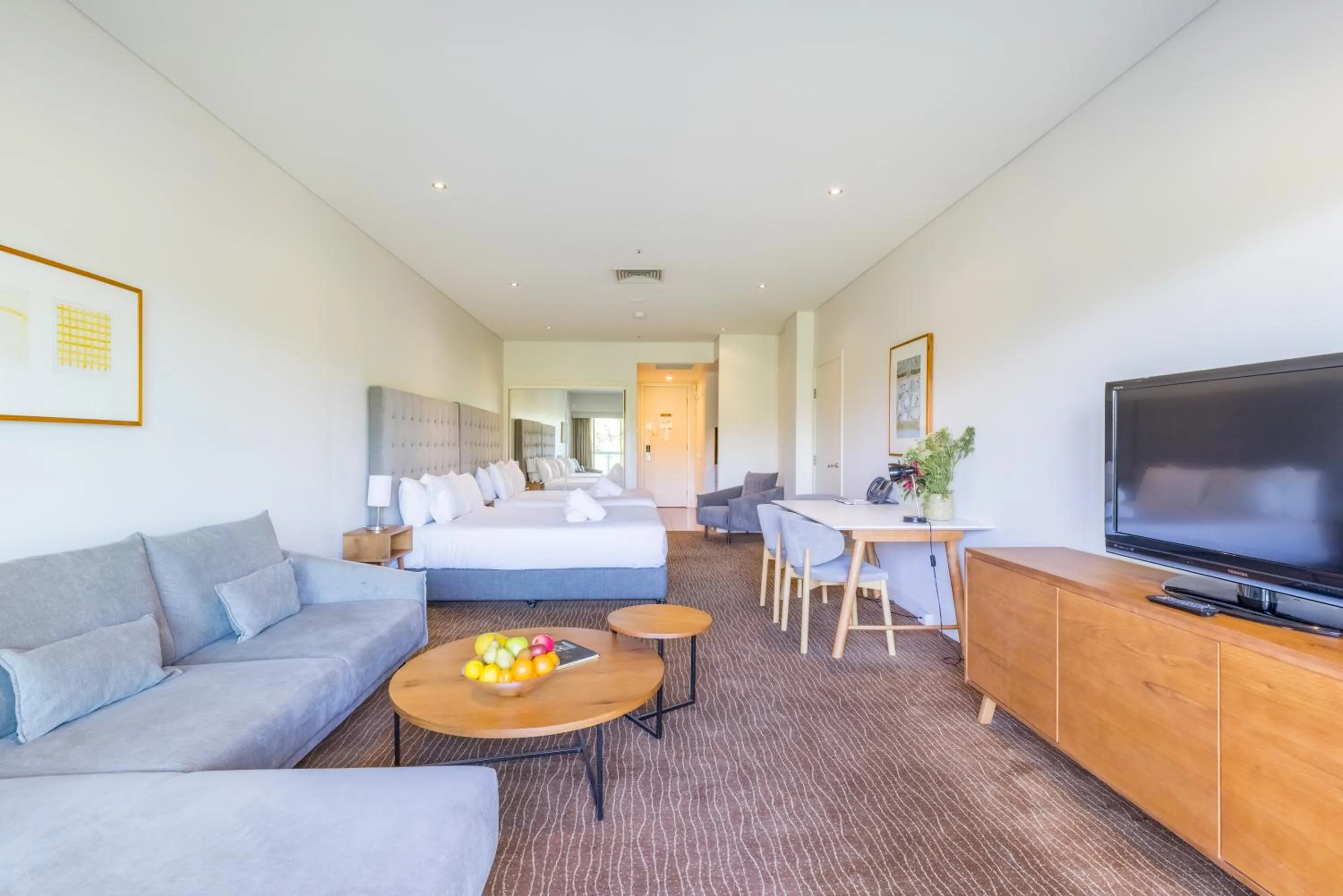 Family Studio in Seasons Botanic Gardens