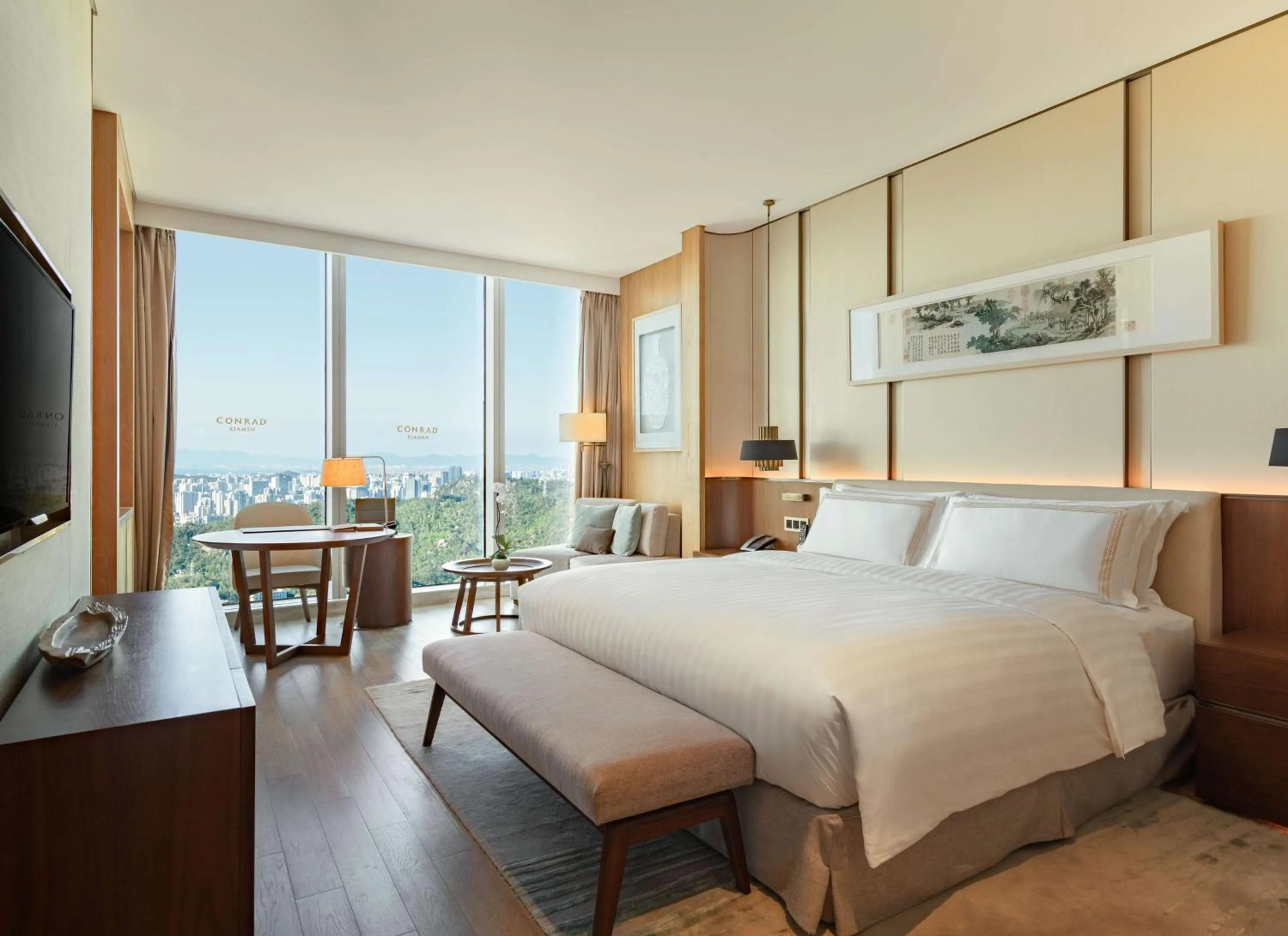 Deluxe King Room with City View in Conrad Xiamen