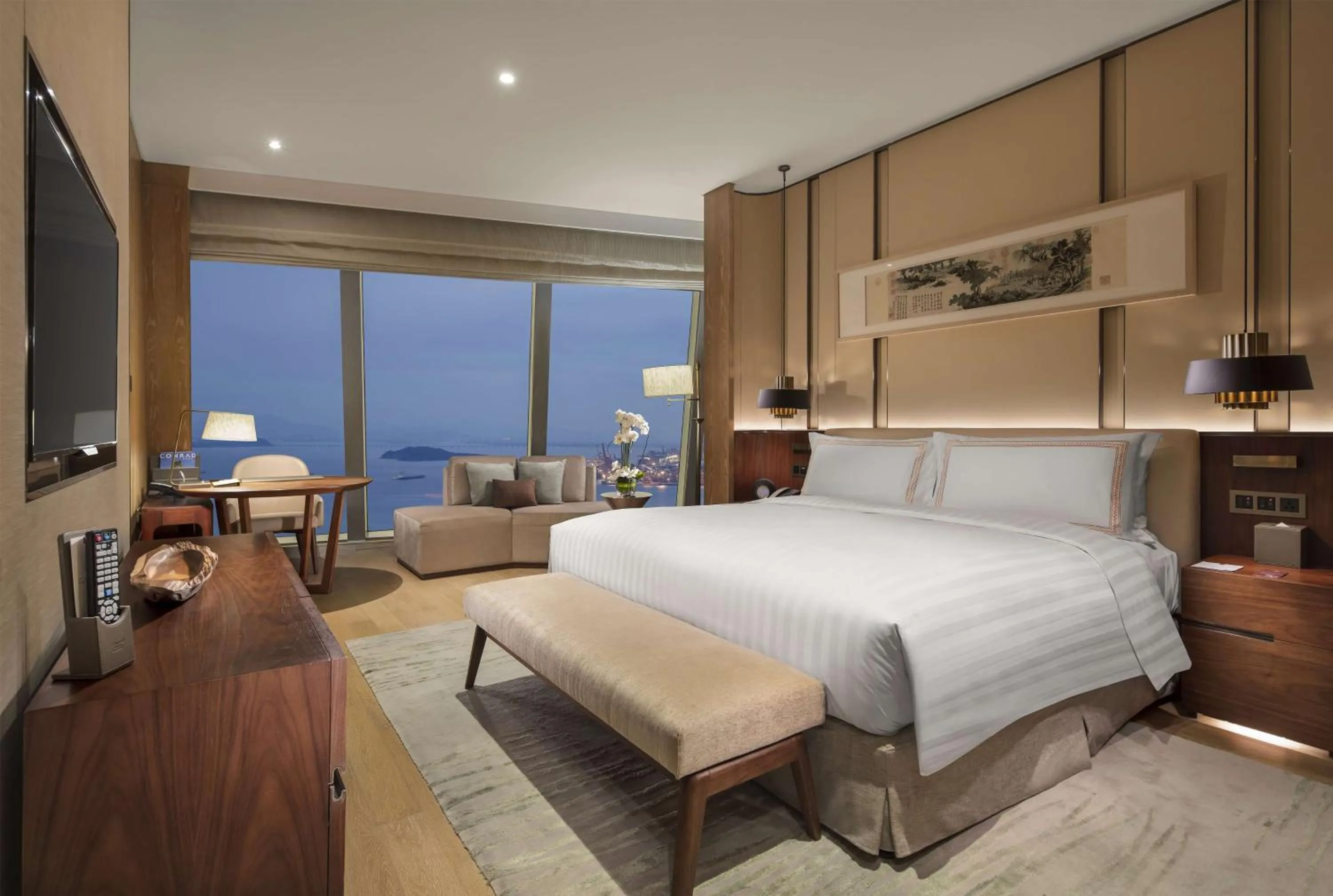 Executive Premier King Room with Sea View and Lounge Access in Conrad Xiamen