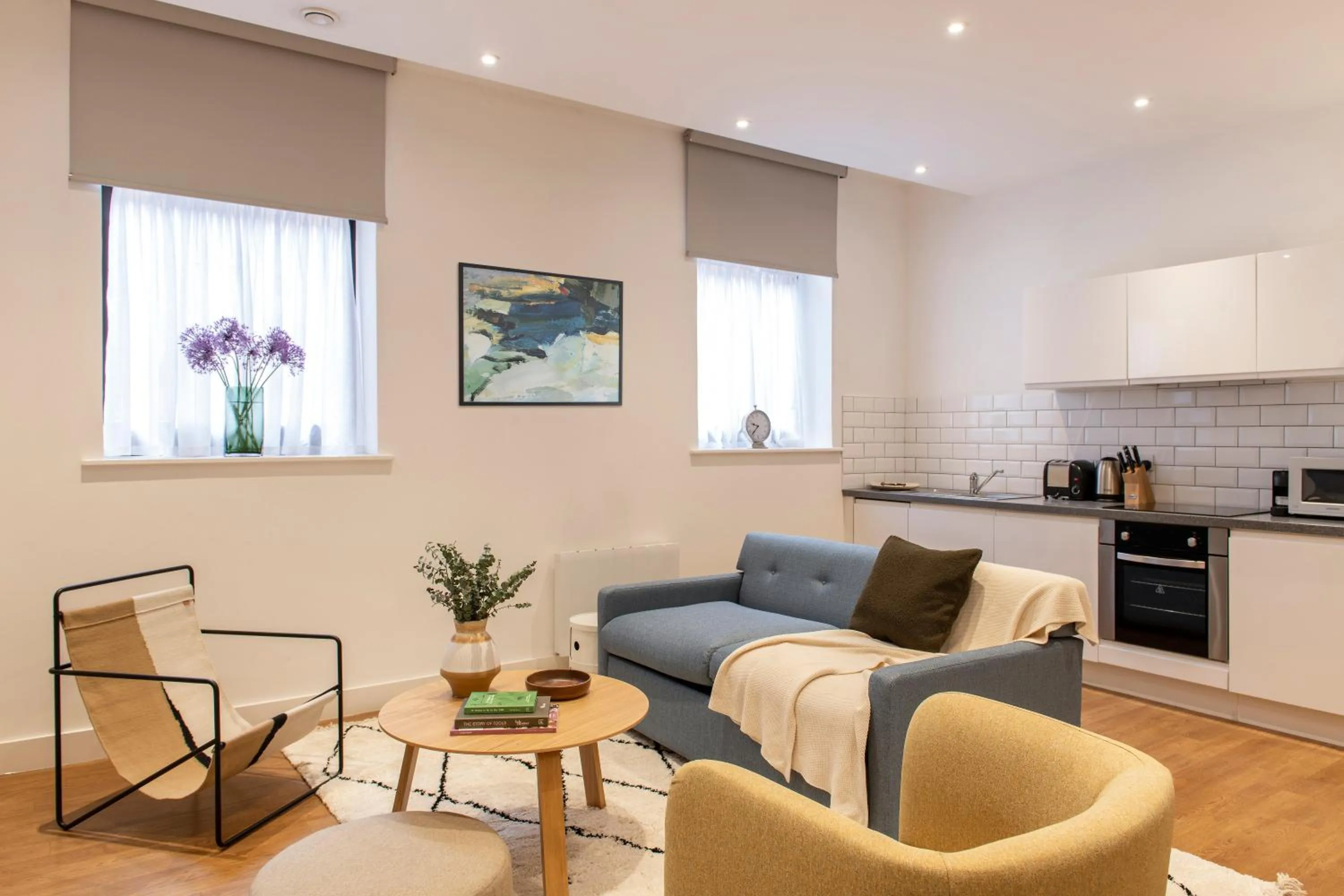 Two-Bedroom Apartment in Cove Minshull Street