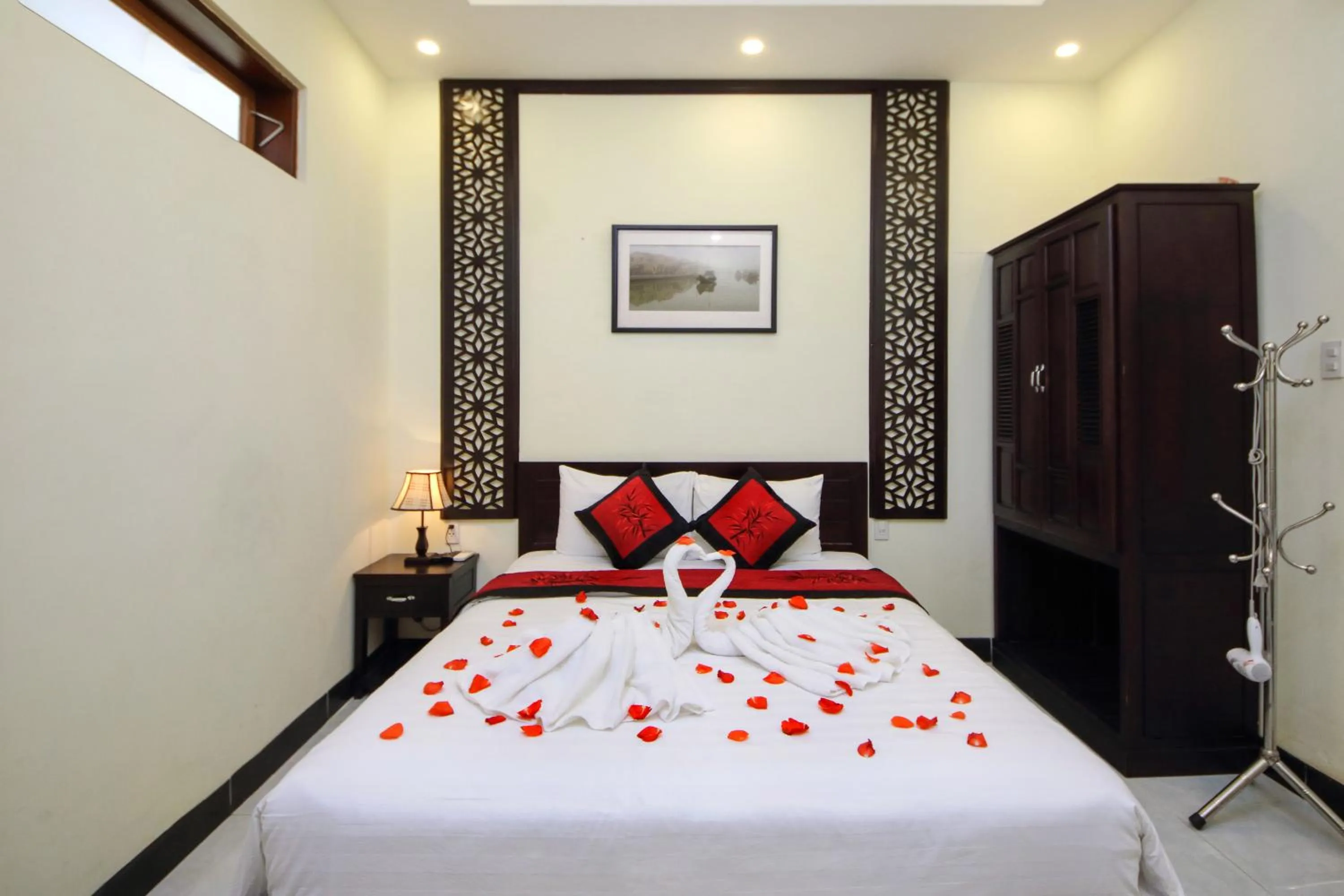 Deluxe Double Room in Fireworks Homestay