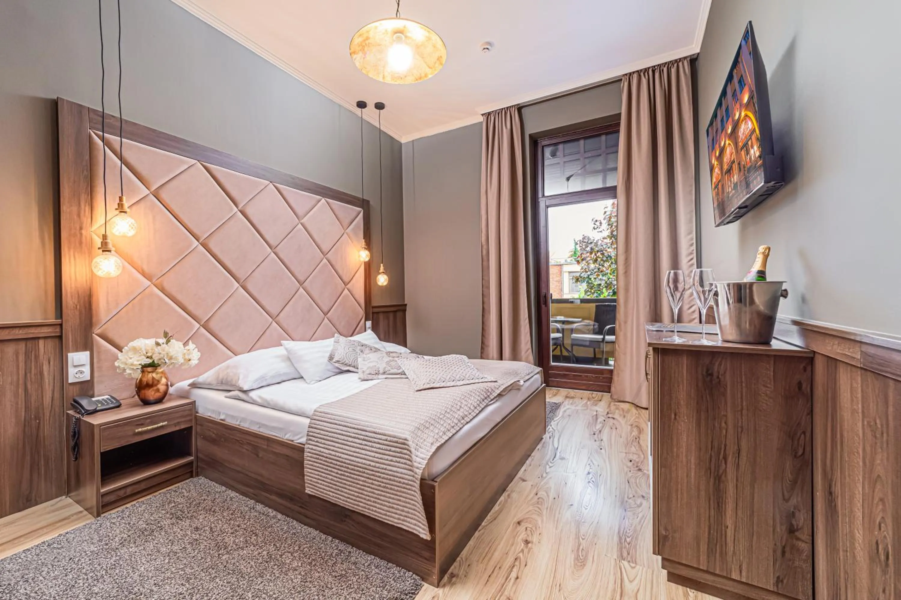 Superior Family Room in Komló Hotel Gyula