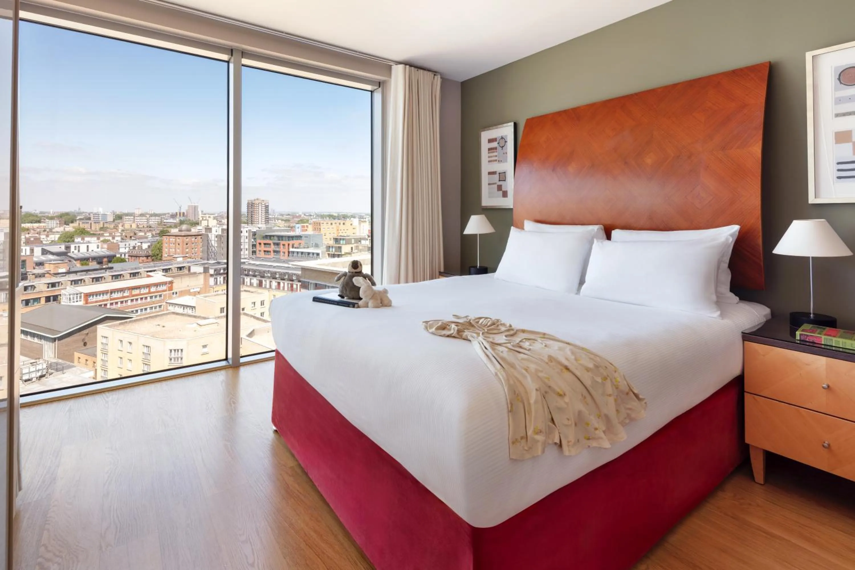 One-Bedroom Apartment in Marlin Aldgate Tower Bridge