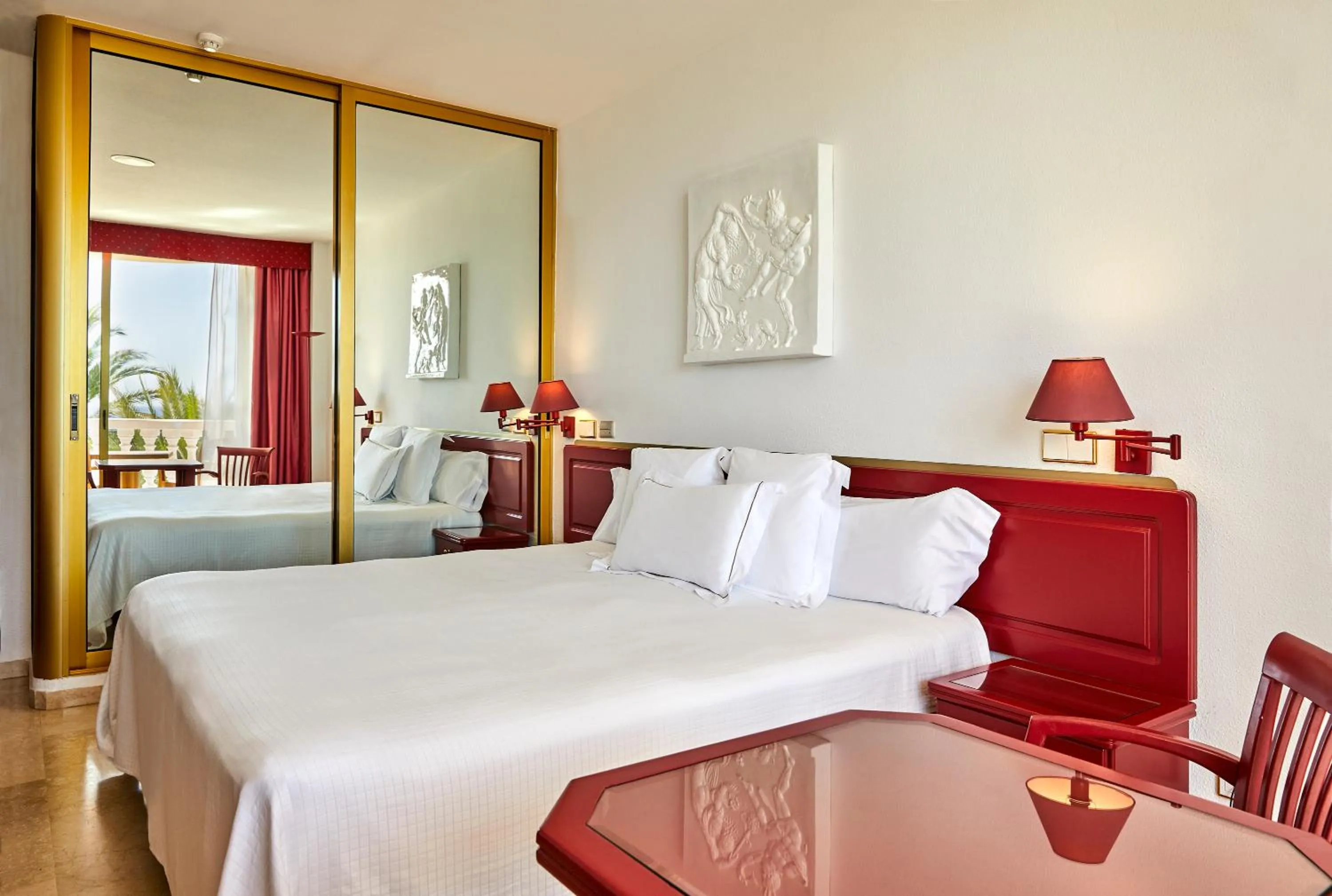 Superior Twin Room with Private Pool in Hotel Cleopatra Palace