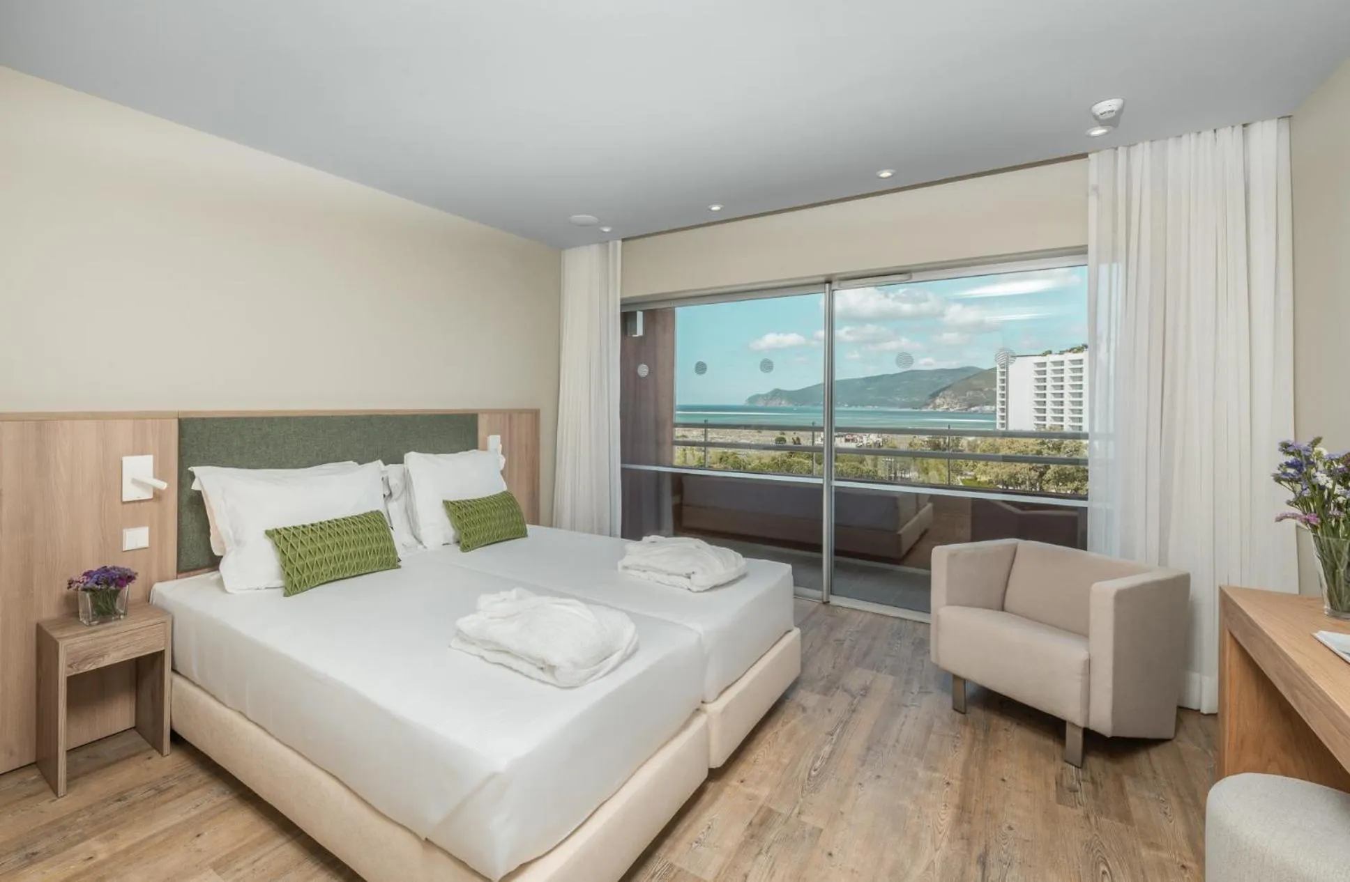 Three-Bedroom Suite in The Editory By The Sea Troia Comporta Hotel