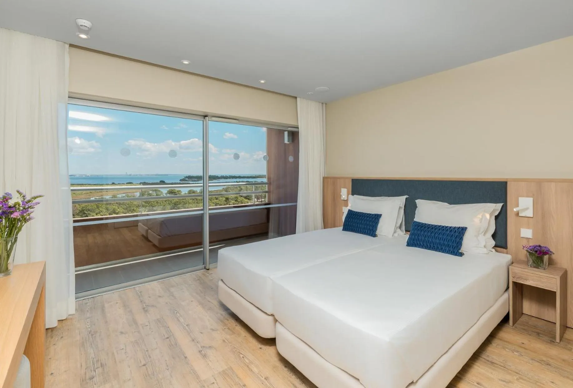 Premium One-Bedroom Suite in The Editory By The Sea Troia Comporta Hotel