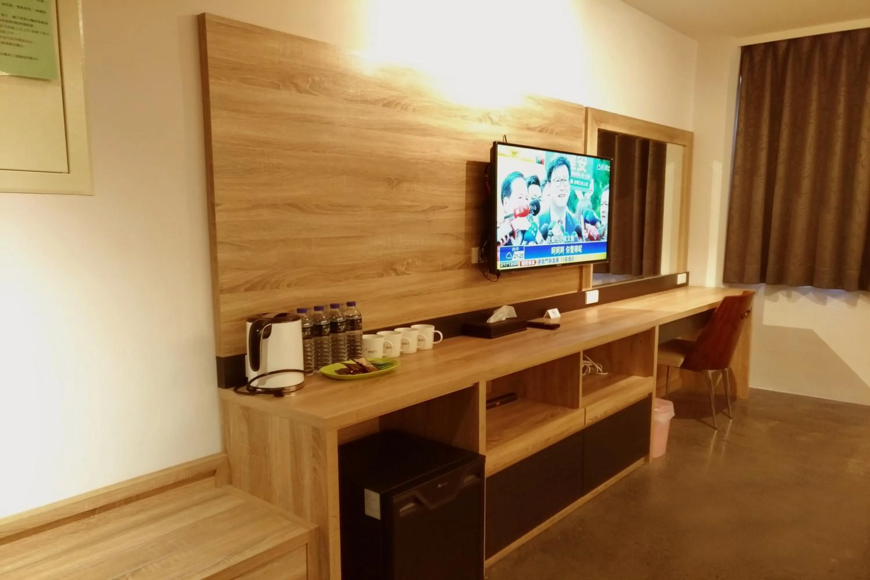 Quadruple Room with Private Bathroom in Travel Light Hotel