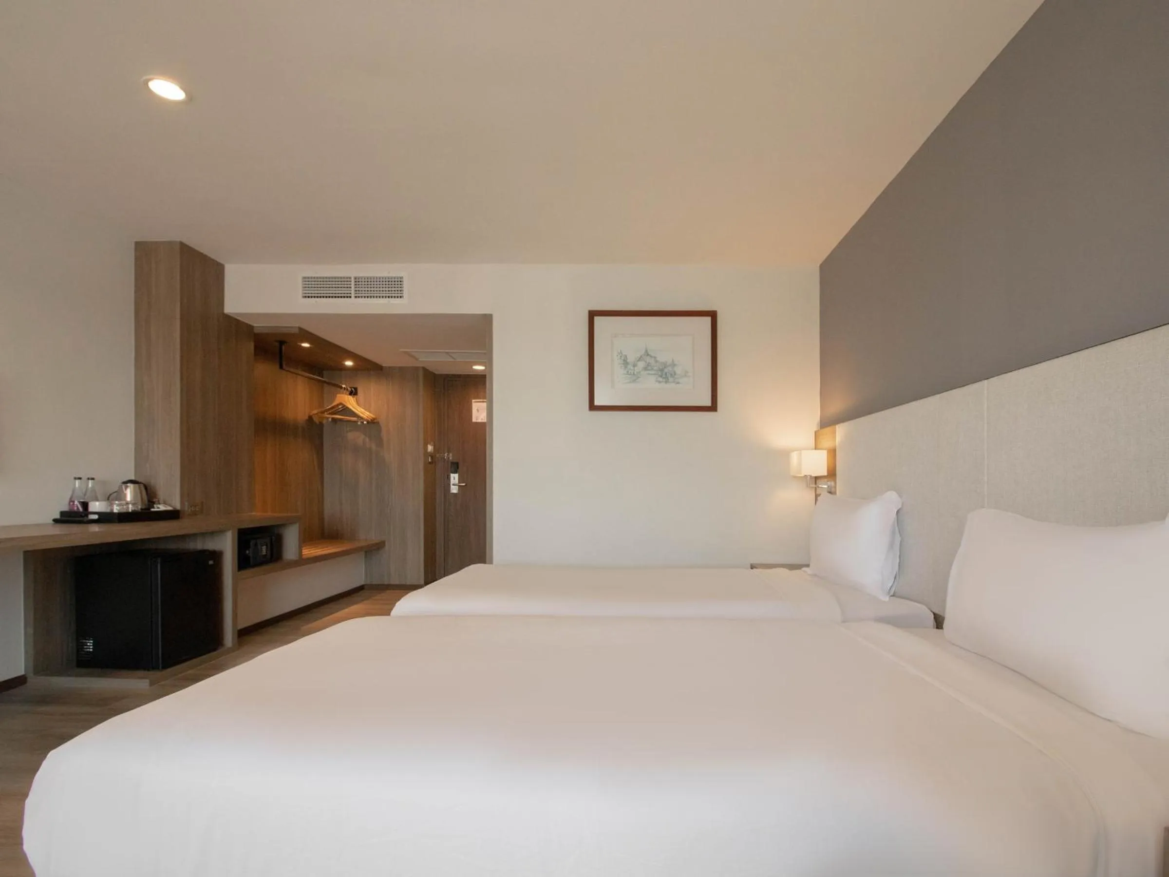 Superior Twin Room with City View in Fortune View Khong Hotel Nakhon Phanom