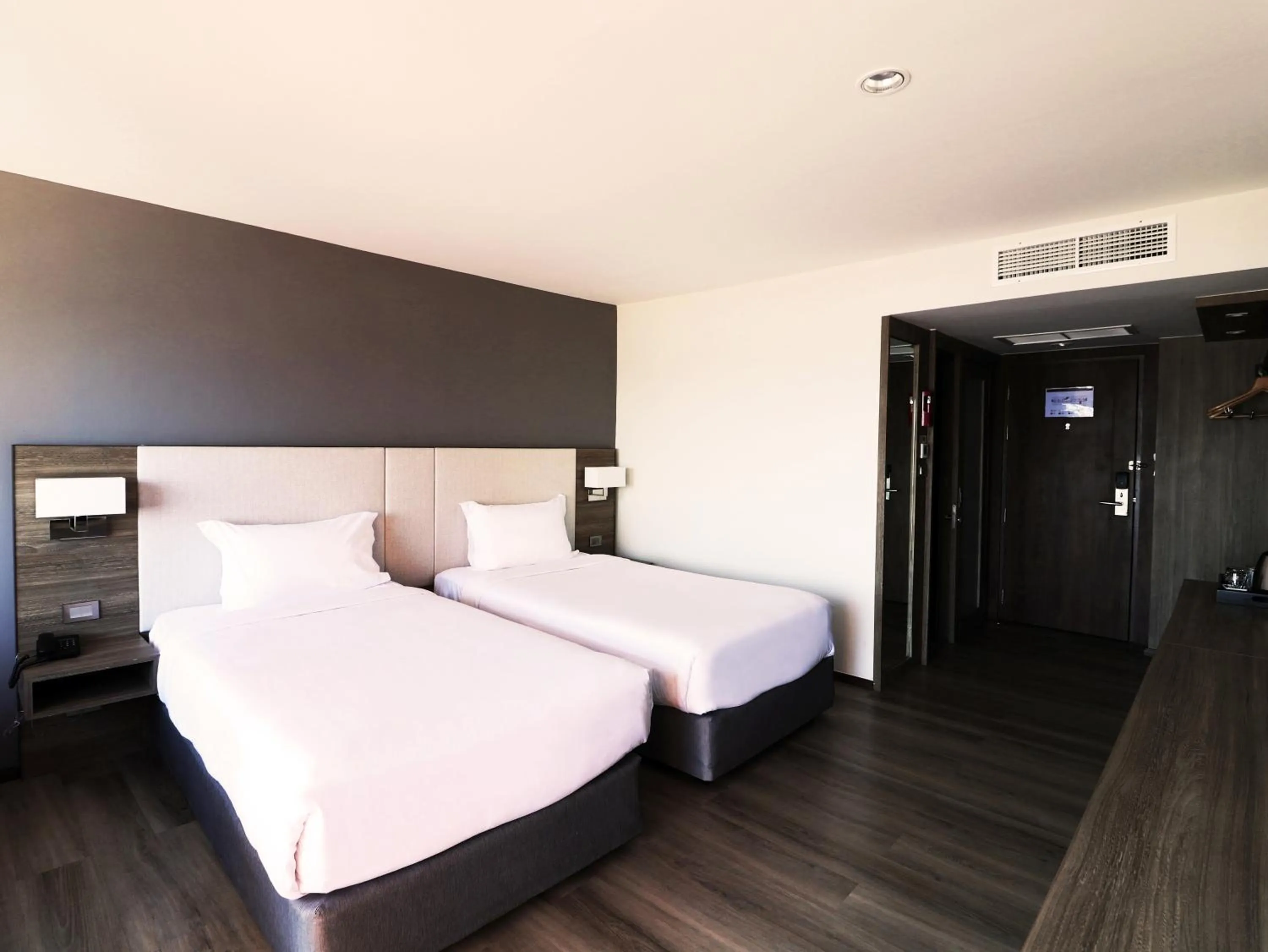 Deluxe  Twin or Double  with River View (subject to availability upon arrival) in Fortune View Khong Hotel Nakhon Phanom