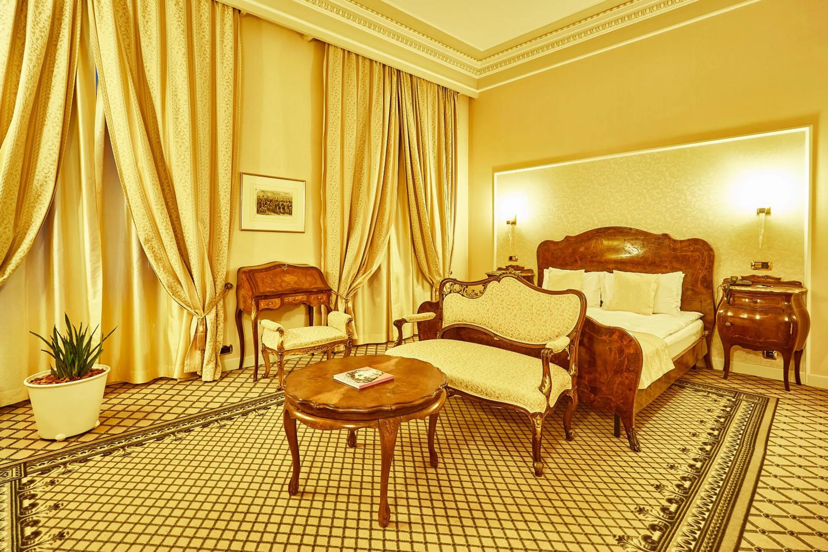 Junior Suite in Grand Hotel Continental Bucuresti