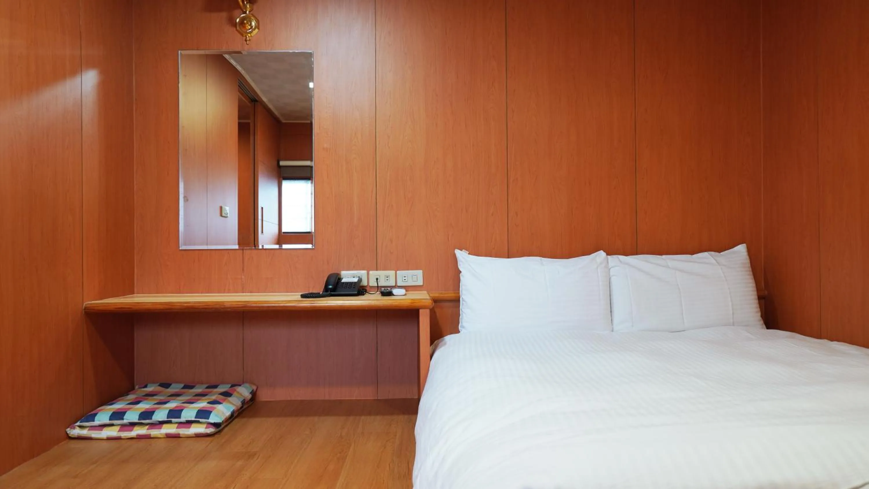 Small Double Room in Su Ao Hotel