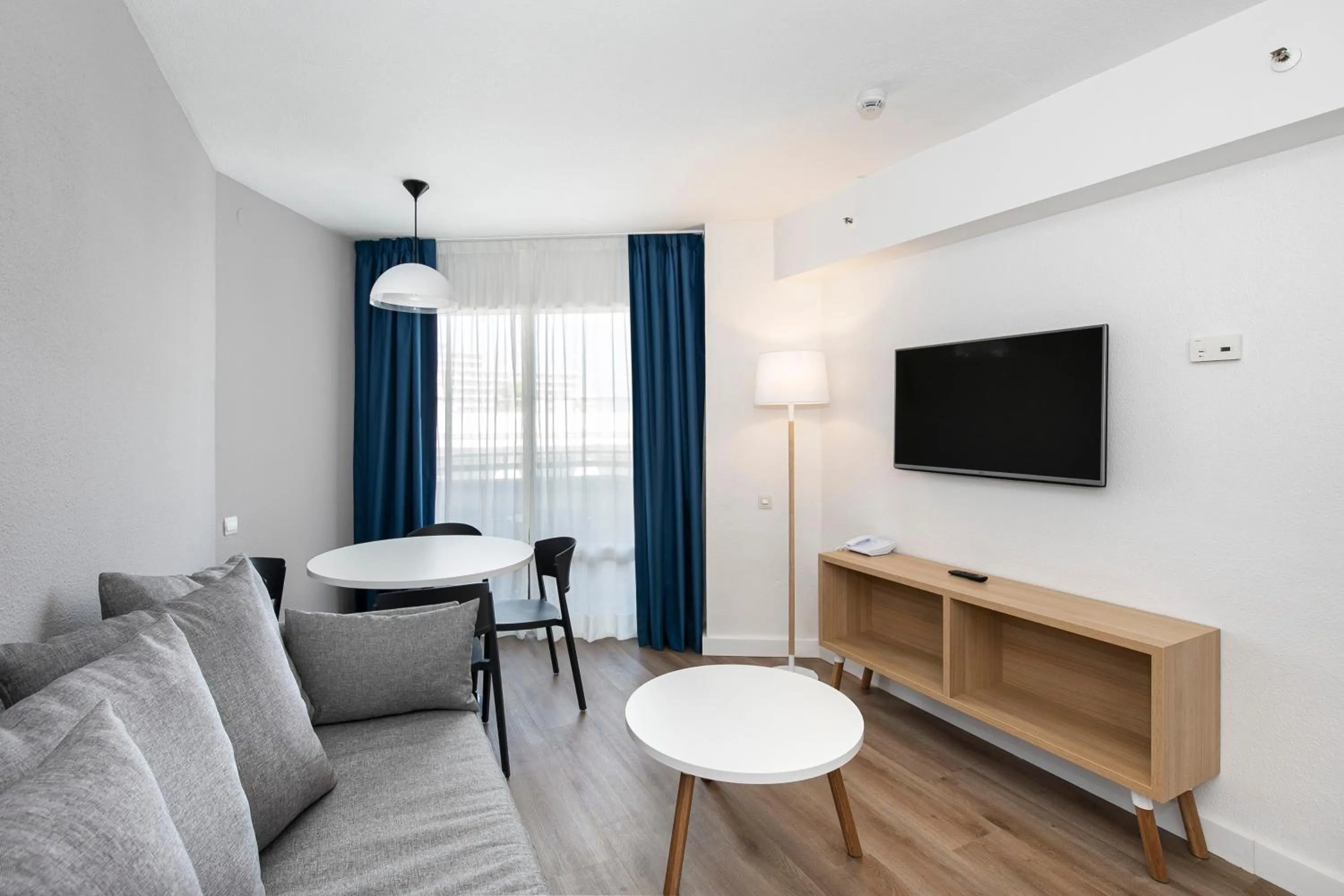 One-Bedroom Apartment in Sol Puerto Marina