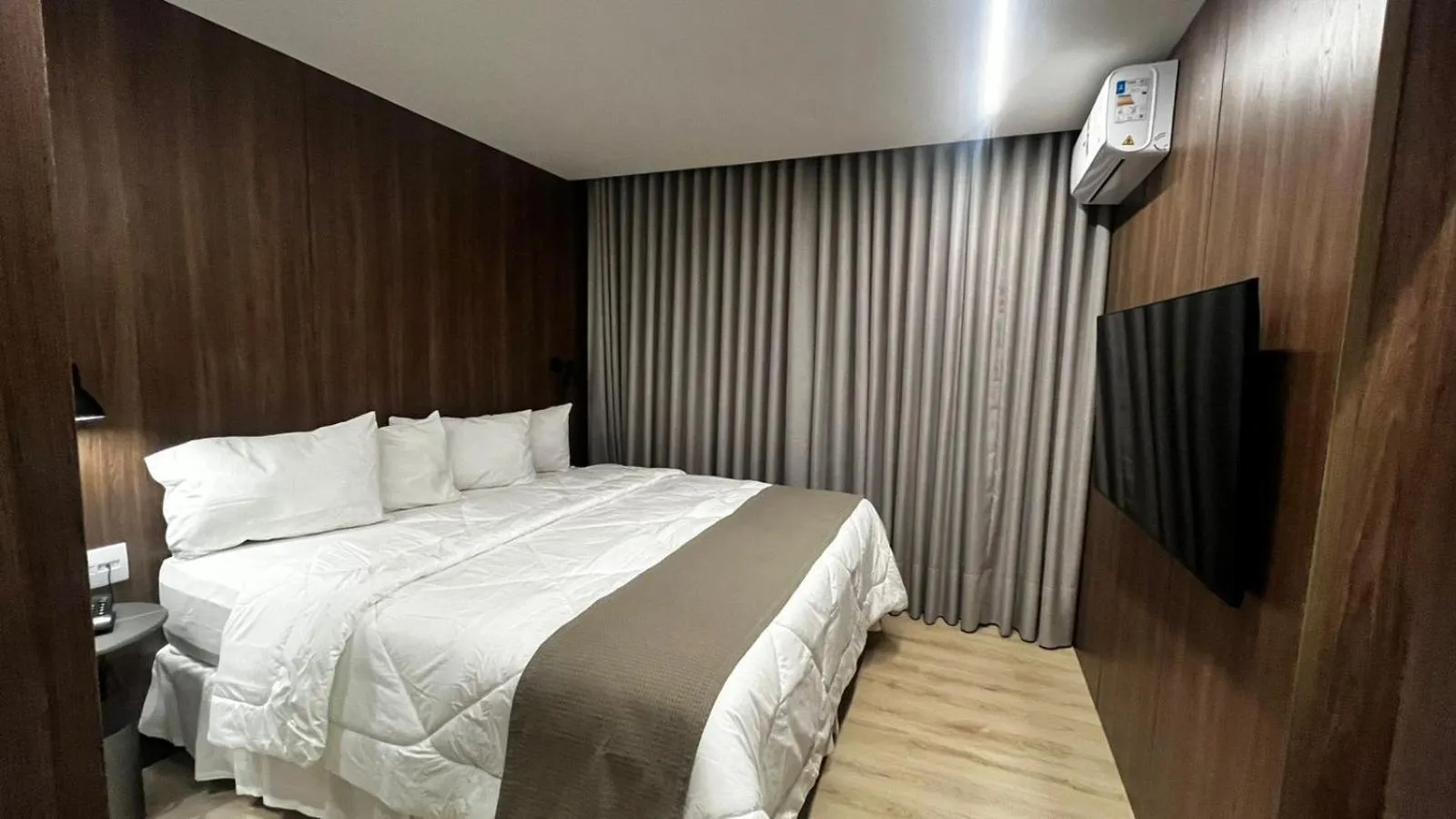 Executive Suite - single occupancy in Hotel Amsterdam Montes Claros