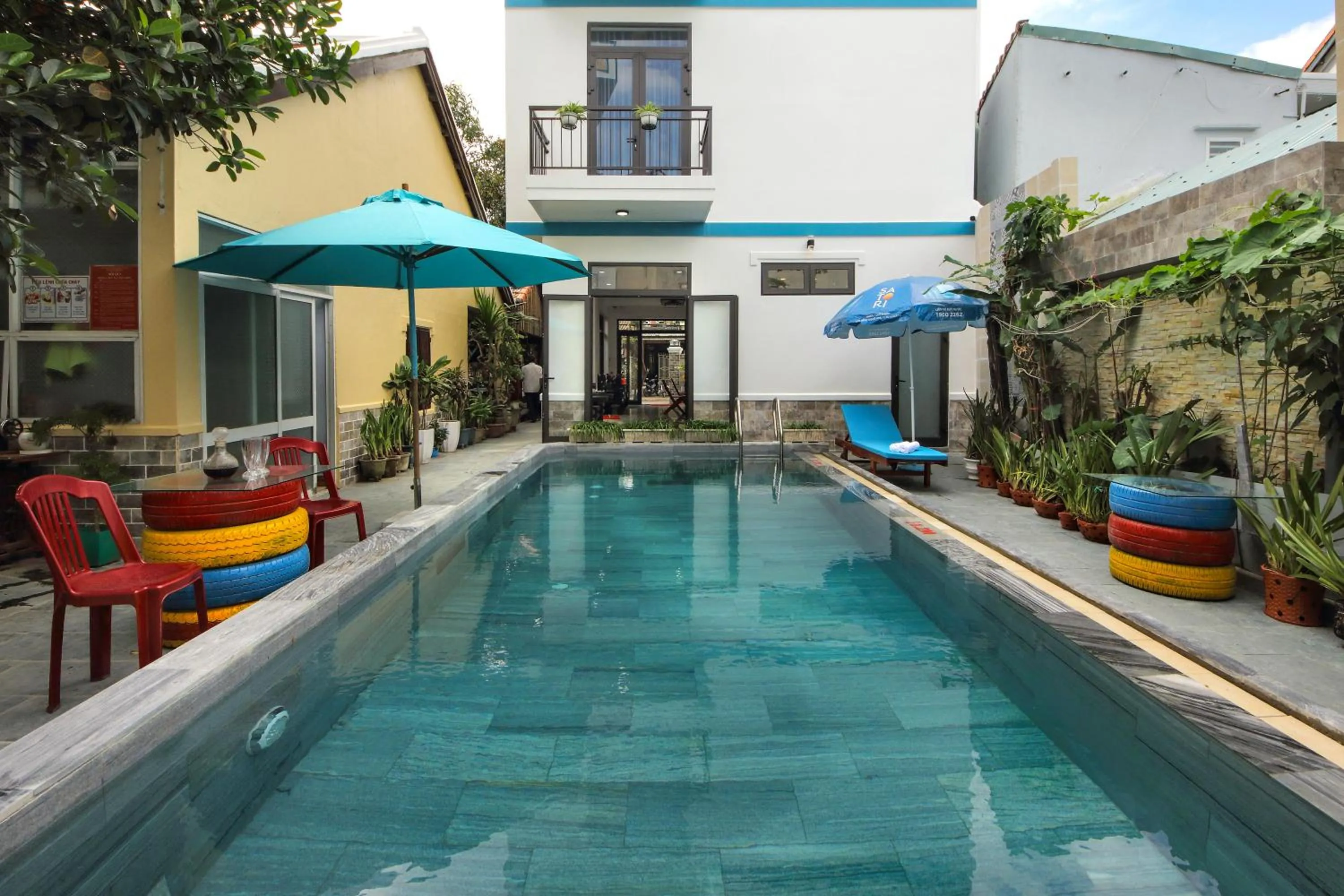 Double Room with Pool View in Quynh Long Villa